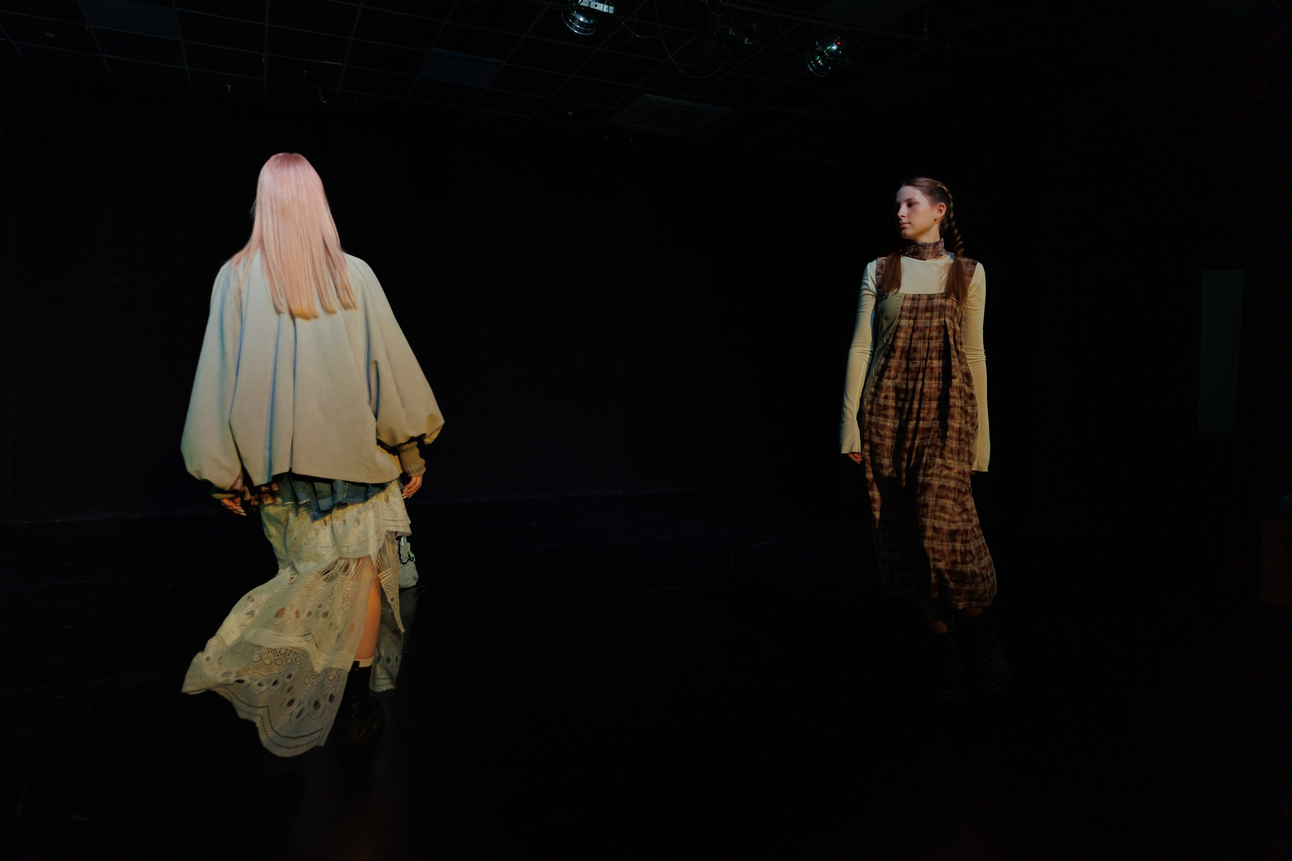 Показ коллекций Новосибирских дизайнеров для Fly Production. Фотограф Новосибирск — Наталья Гресь