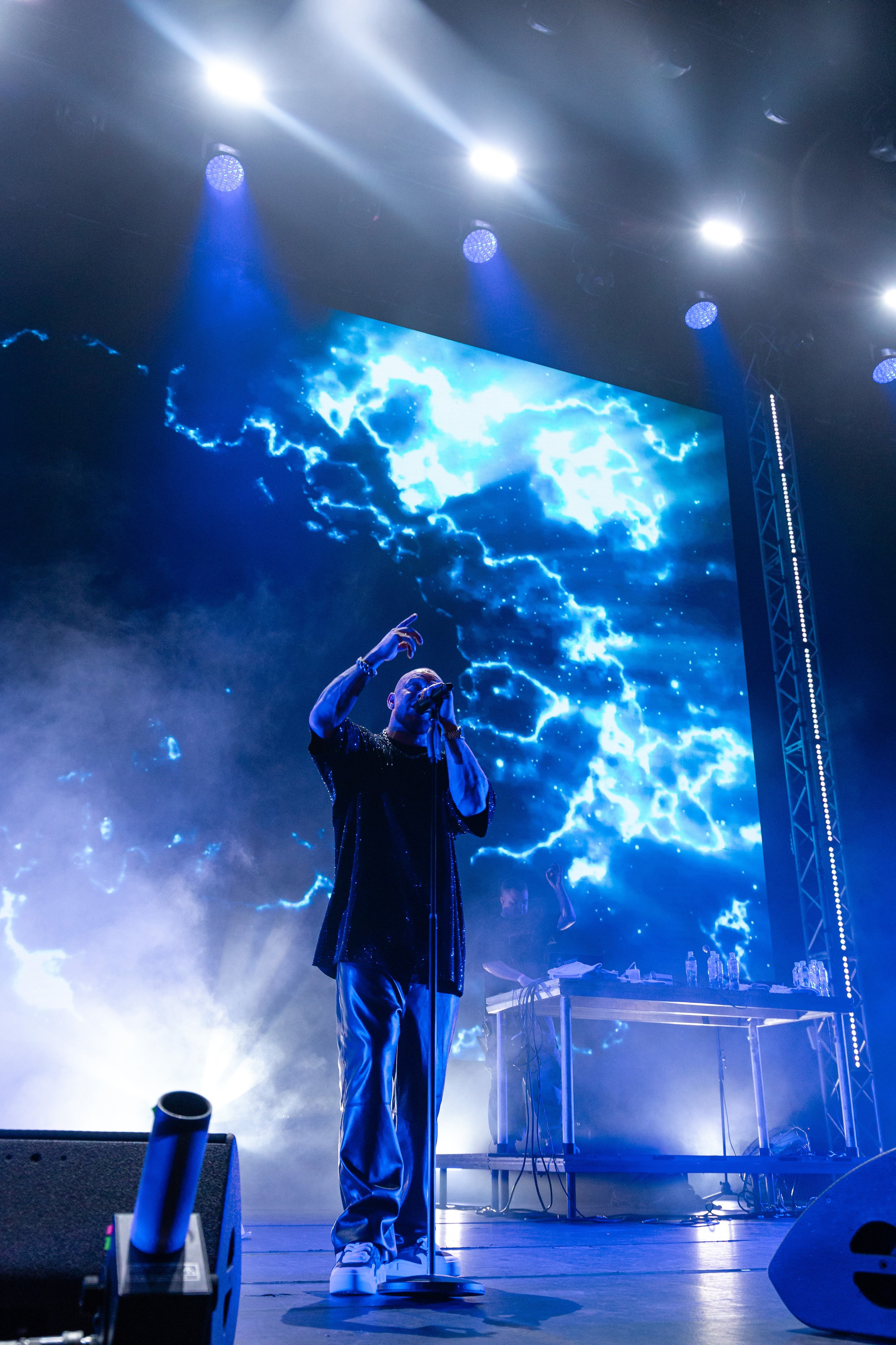 Концерт Лёши Свика