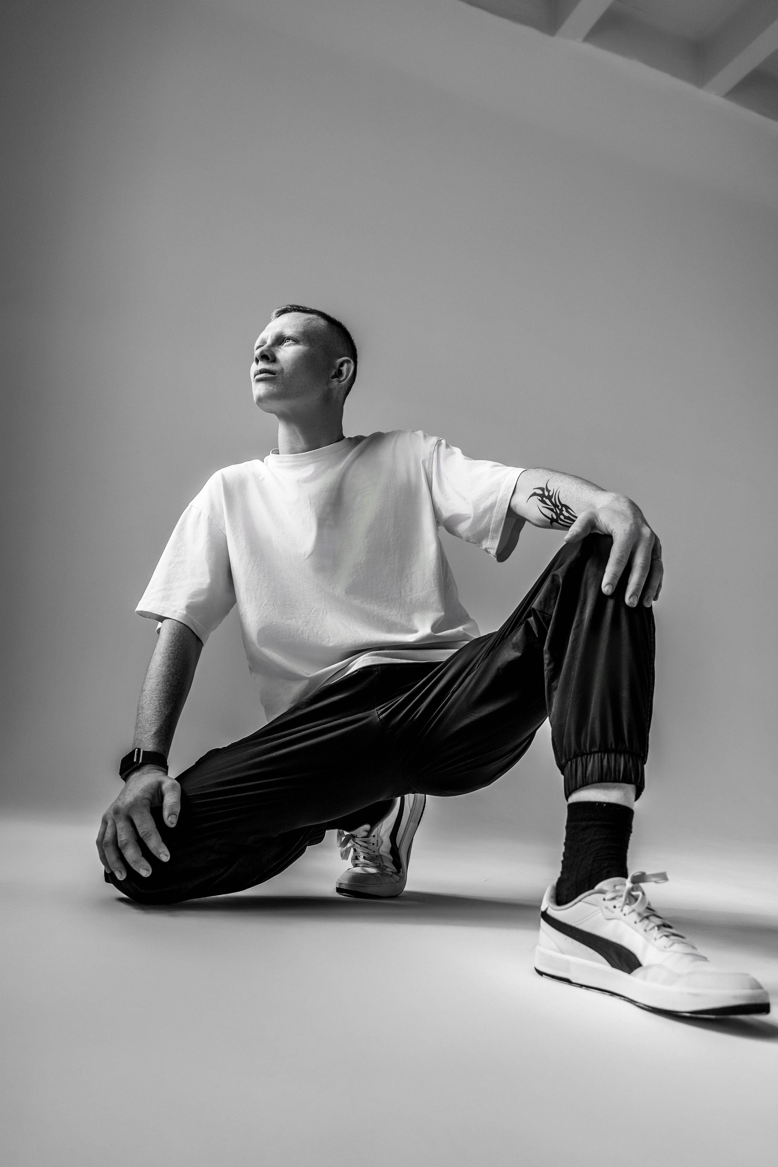 Разное. Меня зовут Михайлов Сергей, занимаюсь фото и видео г. Чебоксарах