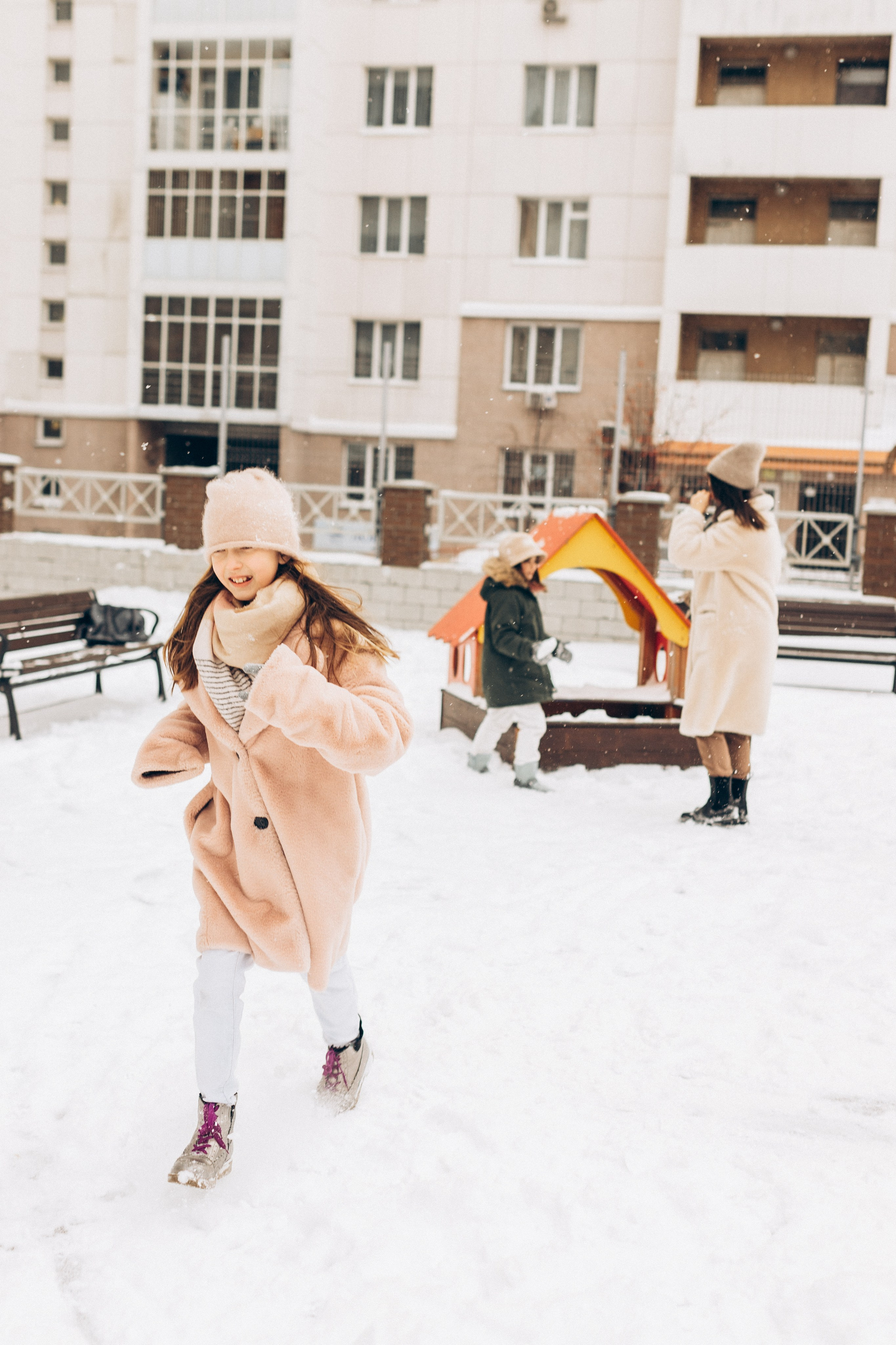 Прогулка в городе. Семейный фотограф lifestyle в Новосибирске Елена Шпилевая