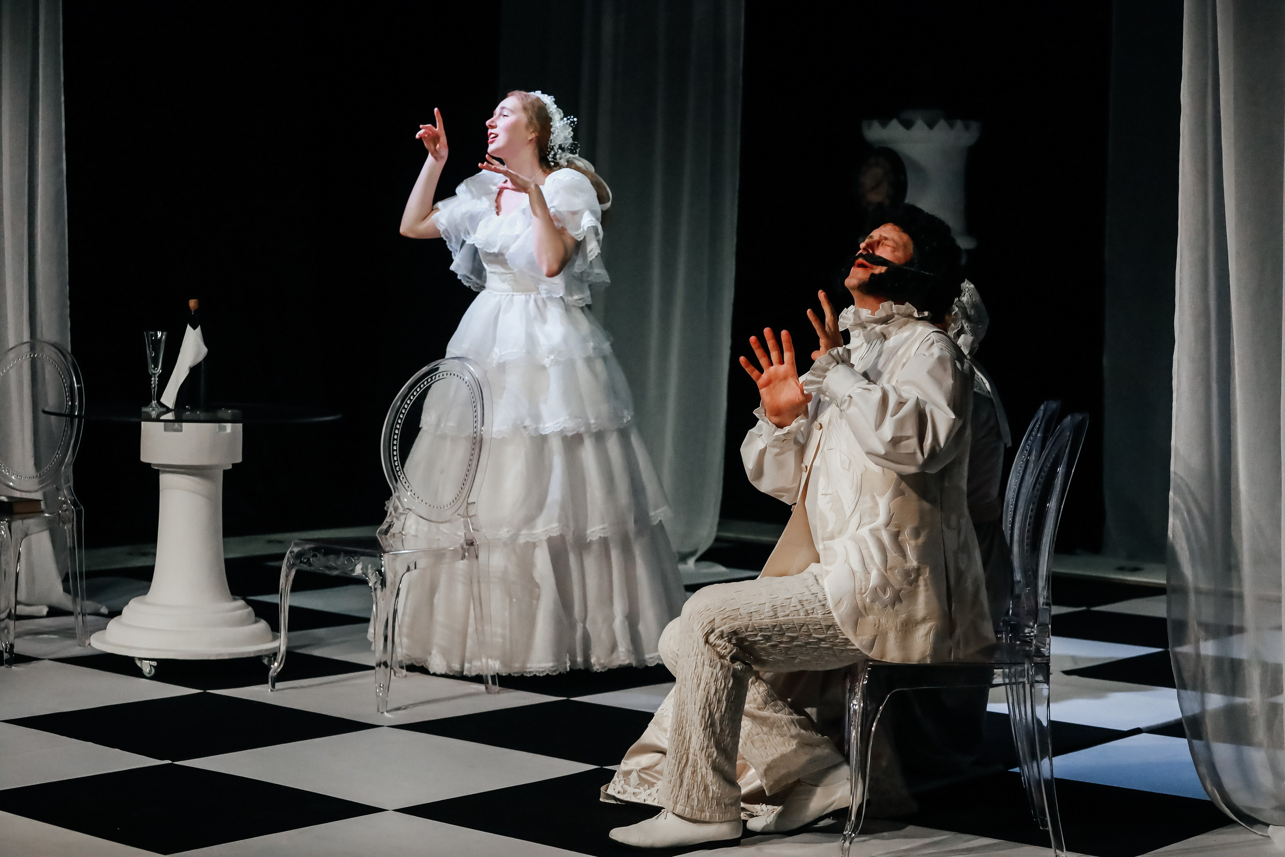 «Дядюшкин сон». Молодёжный театр алтая. Режиссер Дарья Камошина. Фоторепортаж. Театральная фотосъёмка