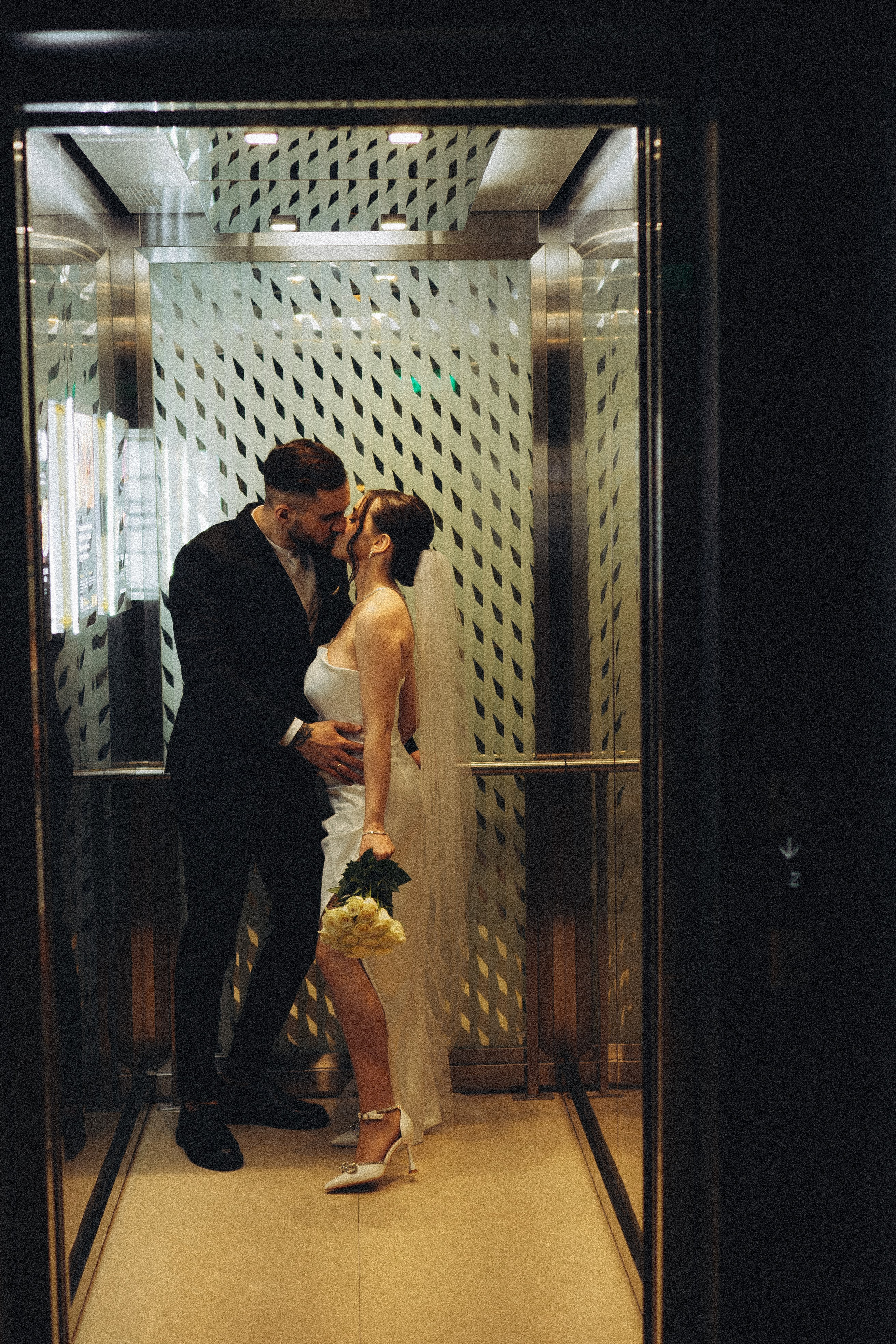 СВАДЕБНАЯ СЬЕМКА СБОРОВ ЖЕНИХА И НЕВЕСТЫ В ОТЕЛЕ И ТАКЖЕ ФОТОСЕССИИЯ В ОТЕЛЕЕ МЕГАПОЛИС БРЯНСК. Профессиональный фотограф, Санкт-Петербург — Виктория Богомолова