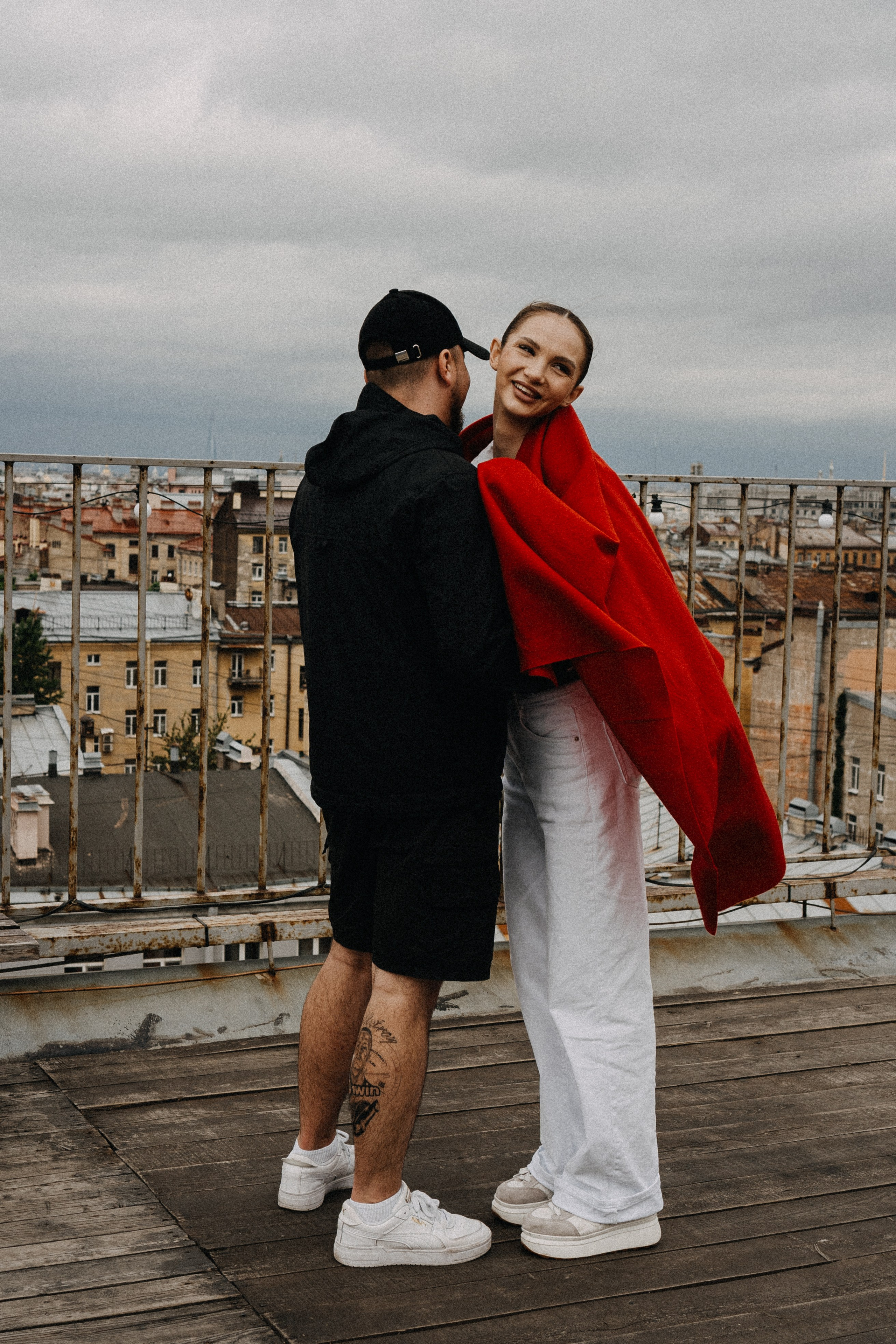 МЫ ГУЛЯЛИ ПРО КРЫШАМ ПИТЕРА. Профессиональный фотограф, Санкт-Петербург — Виктория Богомолова