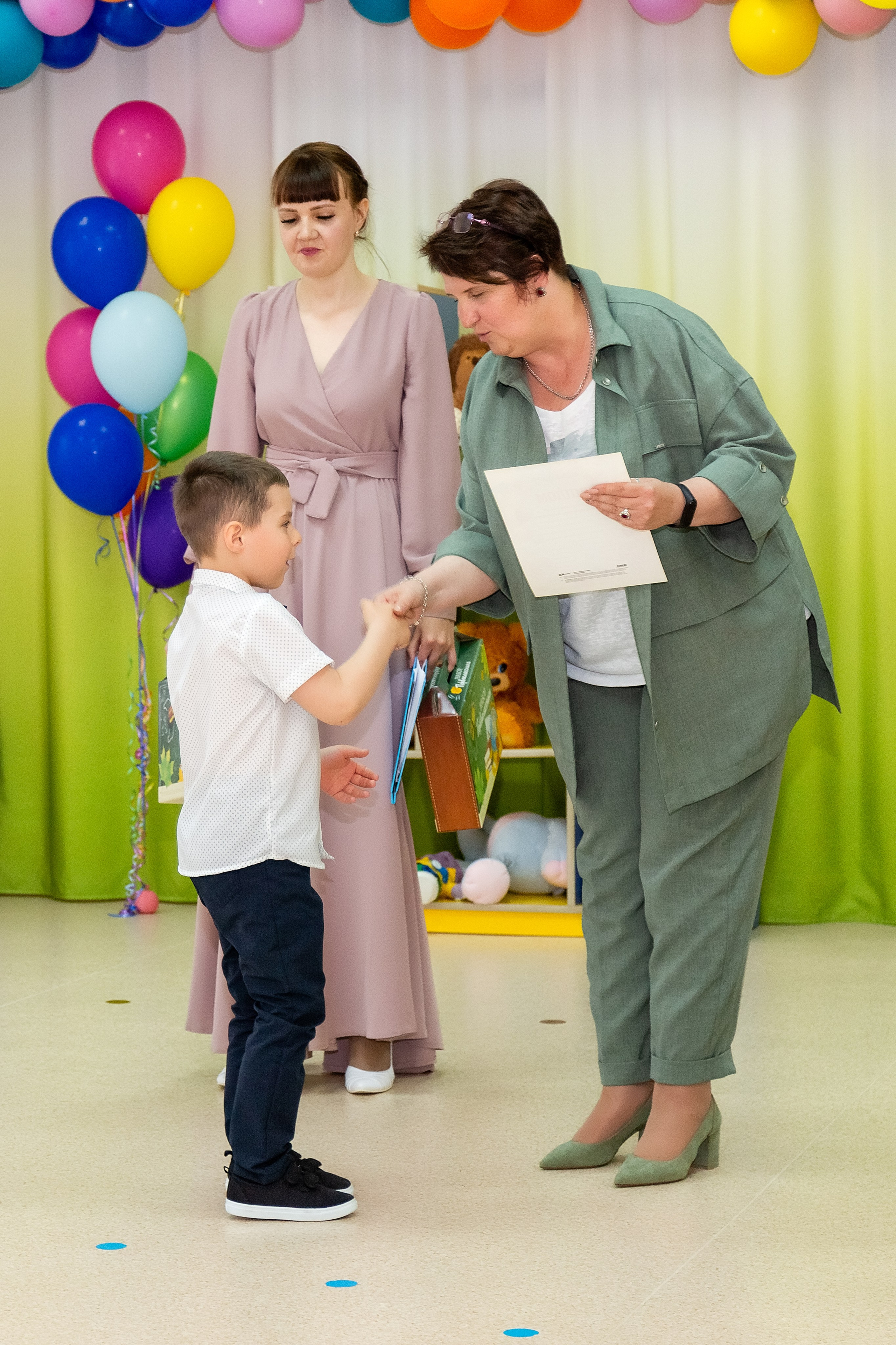 Выпускной. Детский сад «Тигрёнок». Стильный выпускной альбом Владивосток фотограф Вероника Мигачева