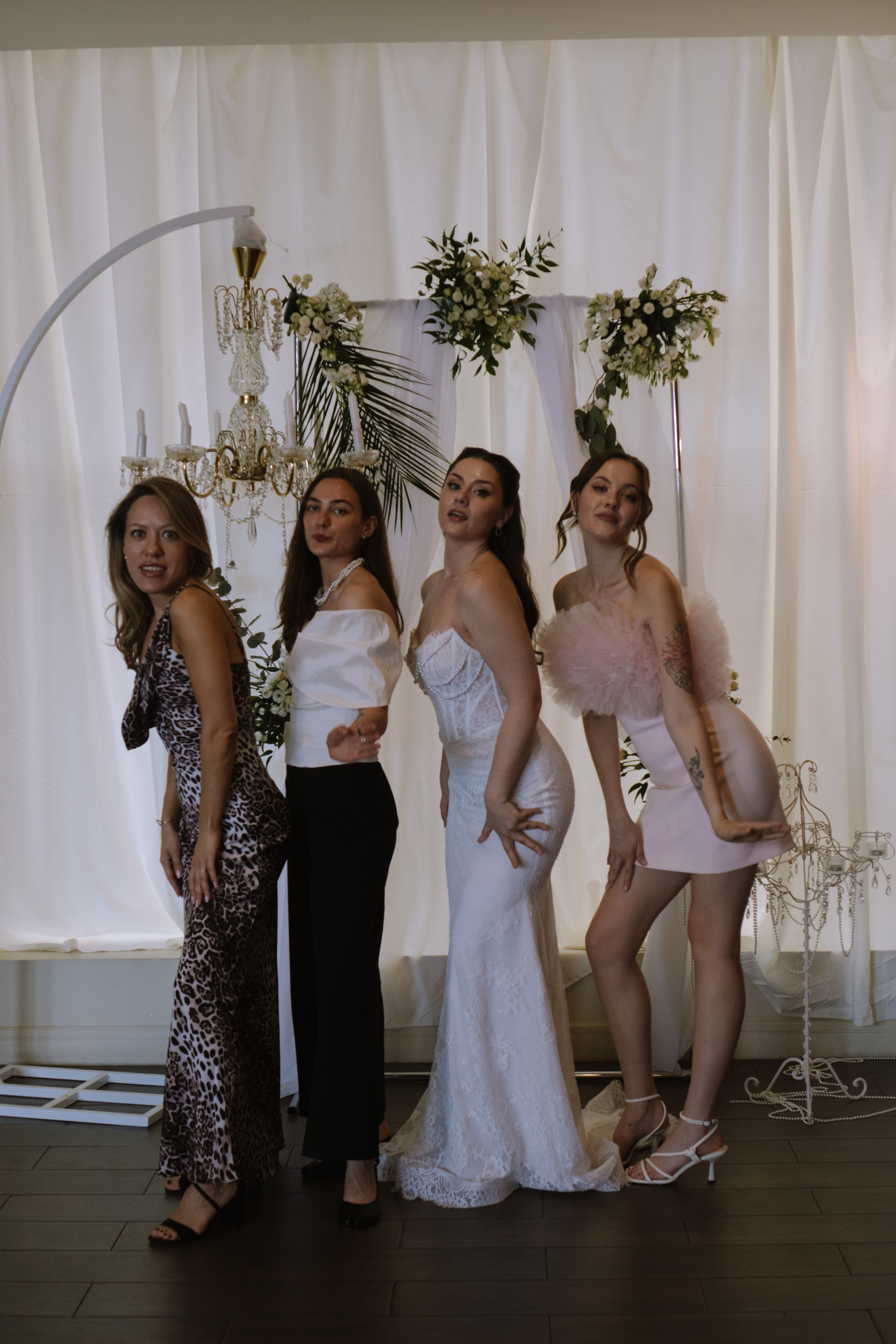 СВАДЕБНЫЙ БАНКЕТ НА ВЛАДИМИРСКОЙ В САНКТ-ПЕТЕРБУРГЕ (КАМЕРНАЯ СВАДЬБА). Профессиональный фотограф, Санкт-Петербург — Виктория Богомолова