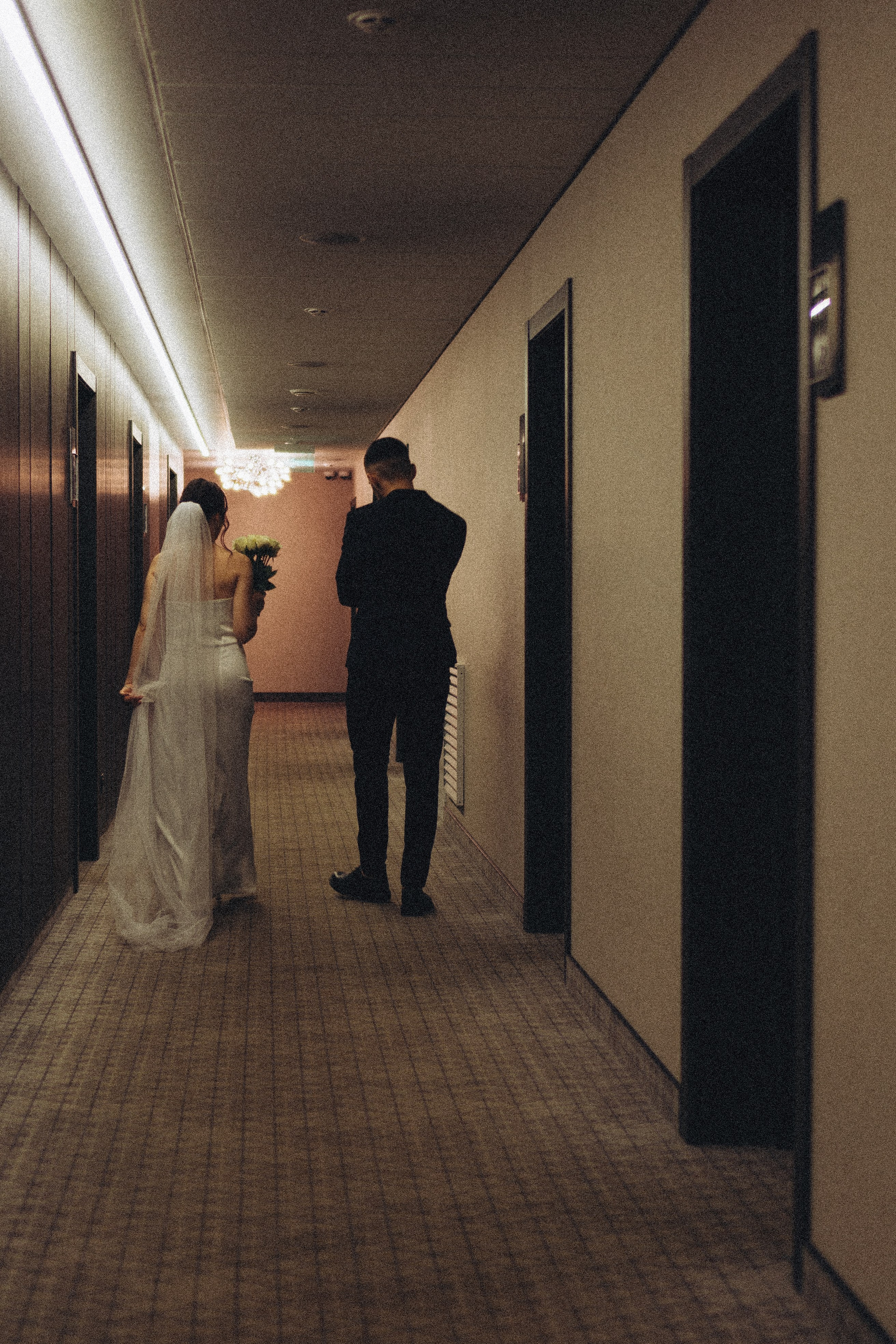 СВАДЕБНАЯ СЬЕМКА СБОРОВ ЖЕНИХА И НЕВЕСТЫ В ОТЕЛЕ И ТАКЖЕ ФОТОСЕССИИЯ В ОТЕЛЕЕ МЕГАПОЛИС БРЯНСК. Профессиональный фотограф, Санкт-Петербург — Виктория Богомолова