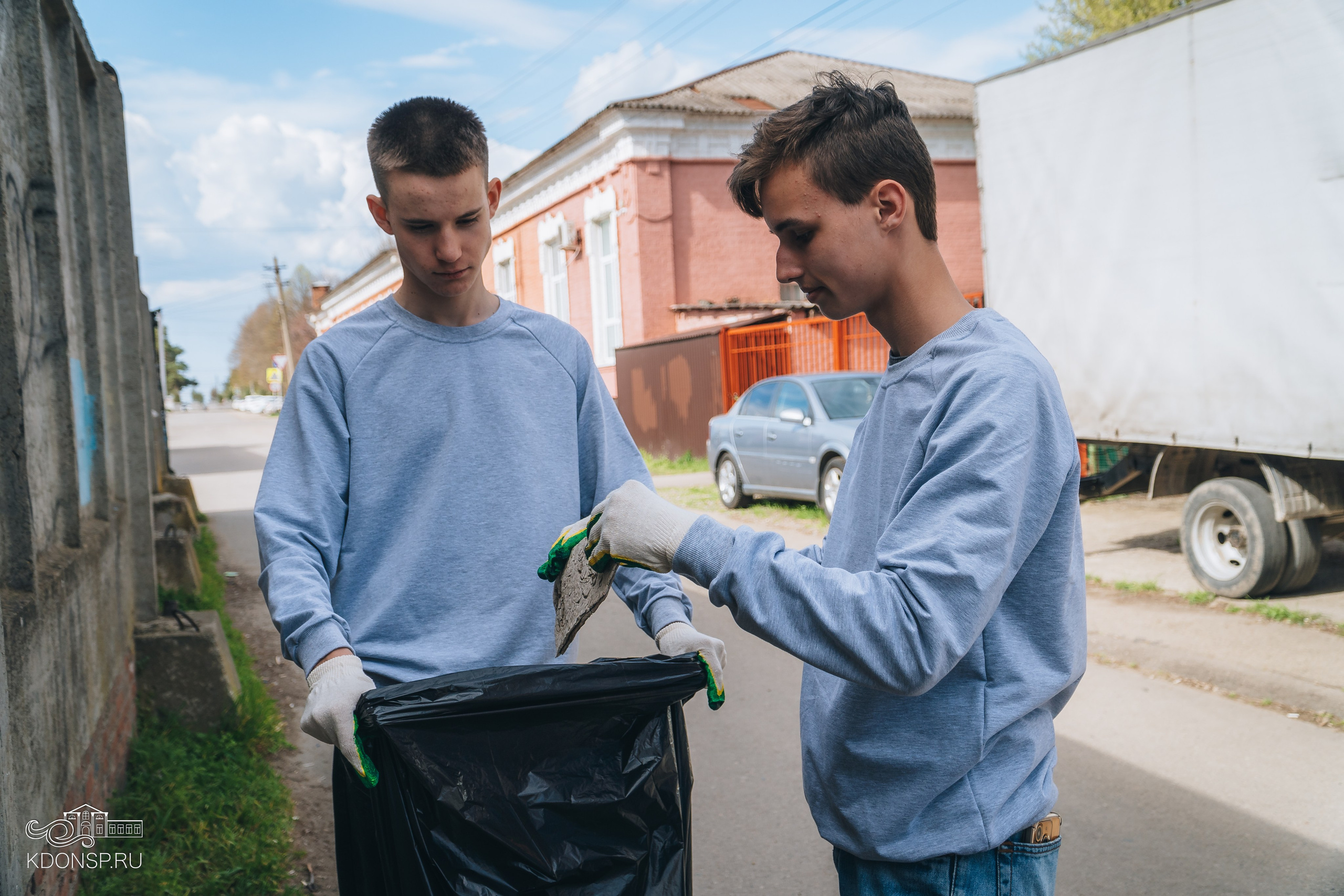Экологическая акция «Час земли». Новотитаровский Дом культуры