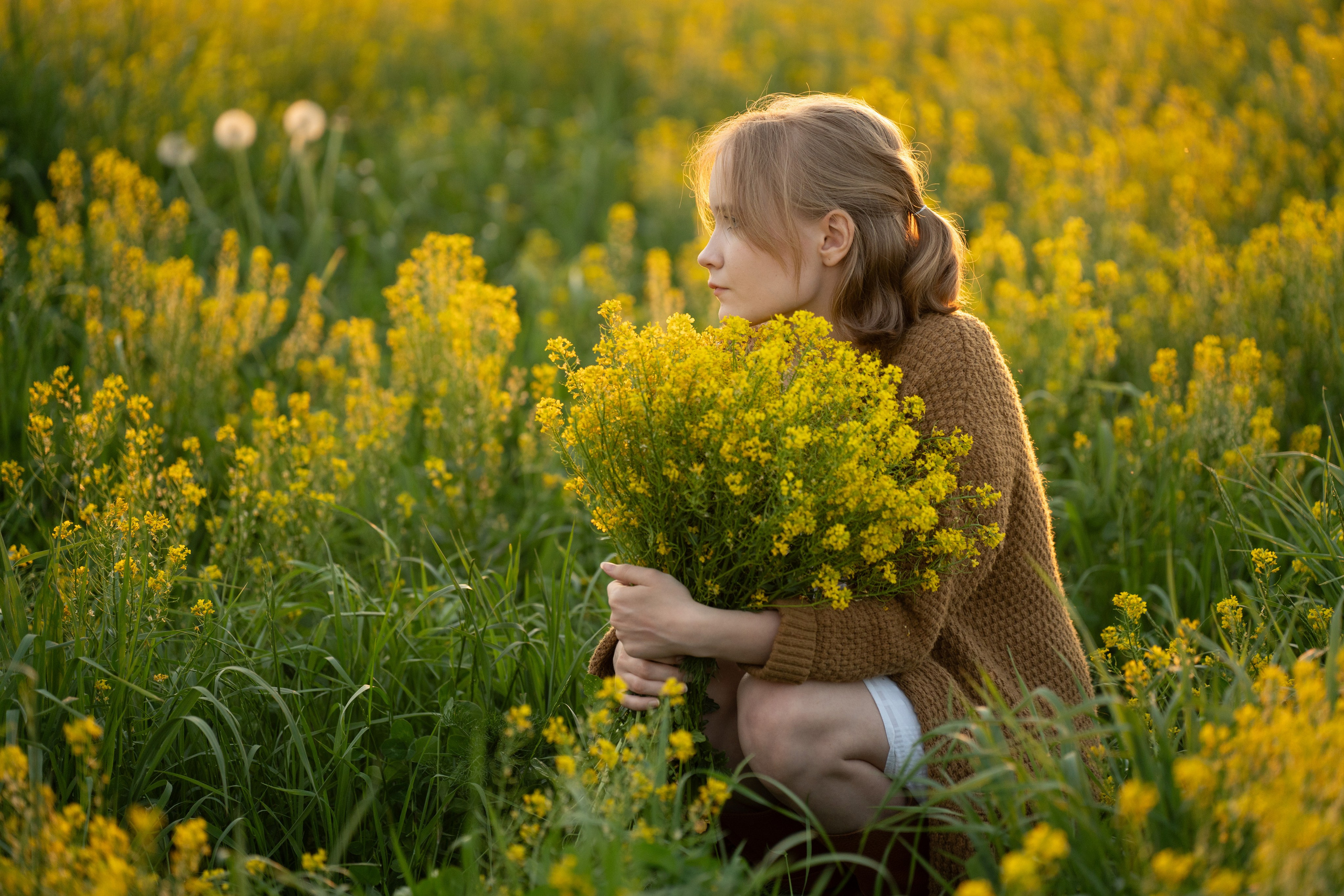 фотосессия детей летом, фотография детей фотосессия, сделать фотографию ребенка, детская фотосессия ребенка, фотосессия с ребенком, фотосессия в цвету, фотосессия с цветами, фотосессия в поле, фотосессия на закате, девичья фотосессия, детский портрет