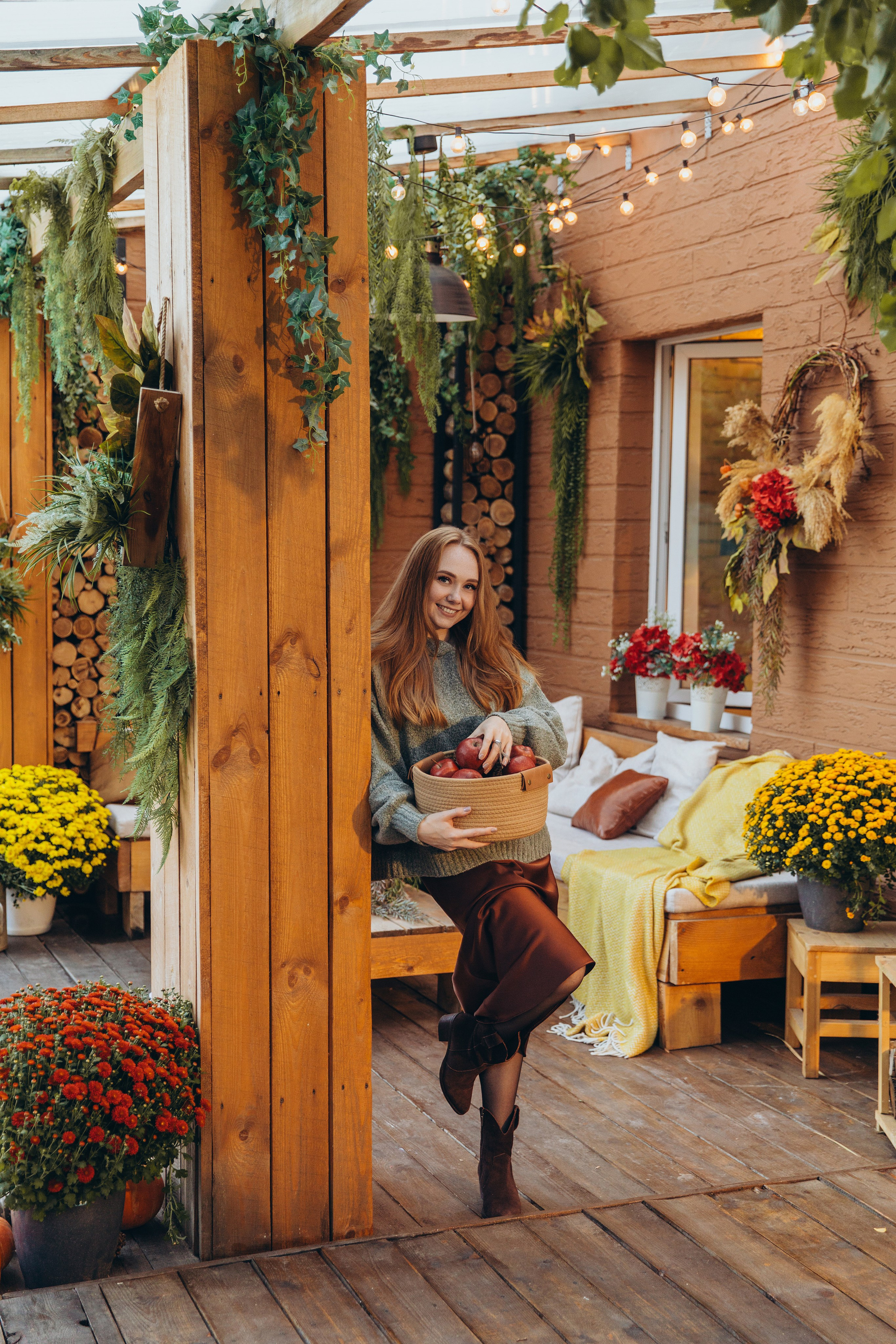 Уличная локация «ТЕРАССА». Фотостудия в Мариуполе «Берлога»