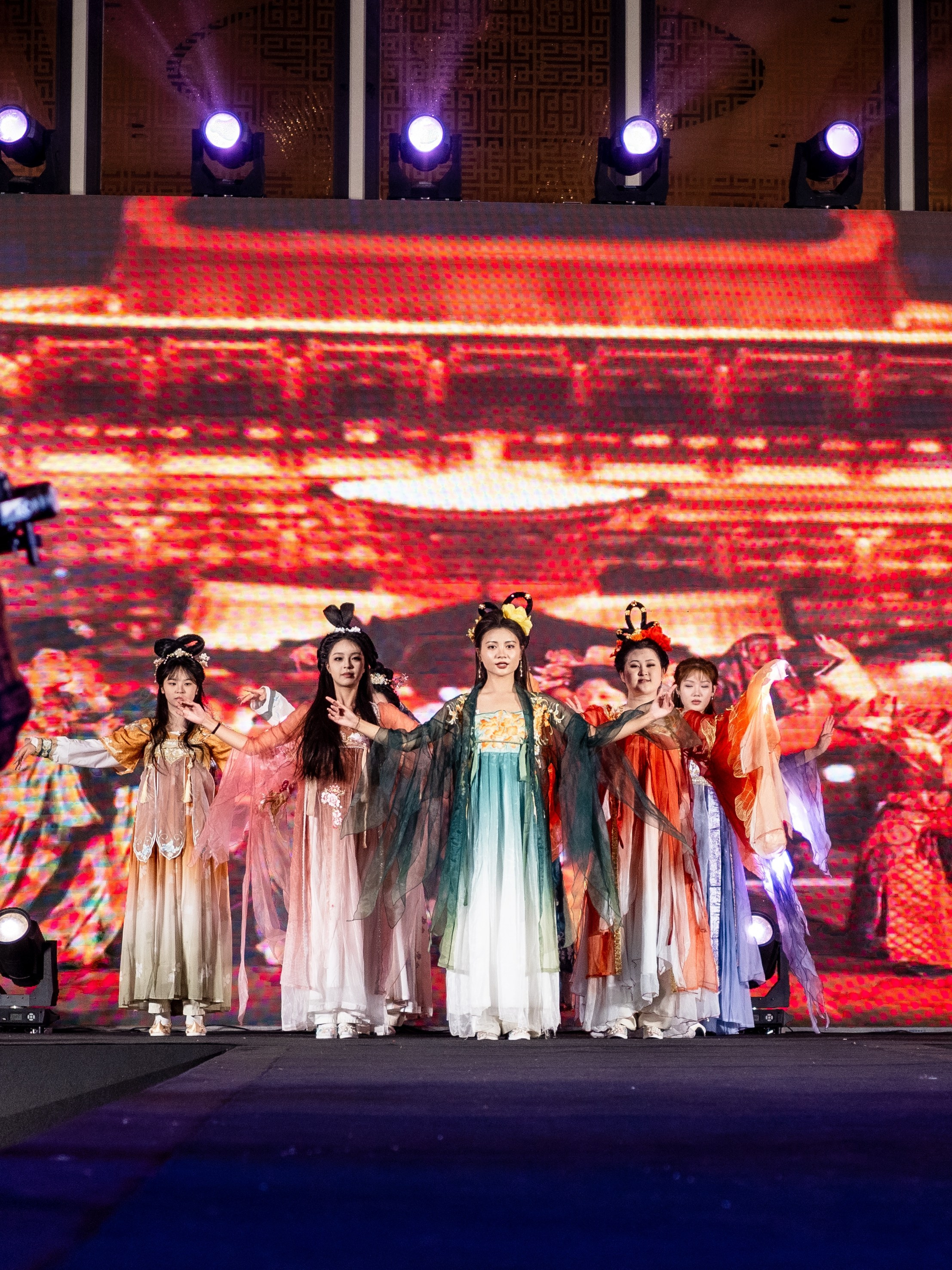 INTERNATIONAL PROFESSIONAL SKILLS INSTRUCTOR. CHINA 2024. Кулишова Катерина — твой фотограф