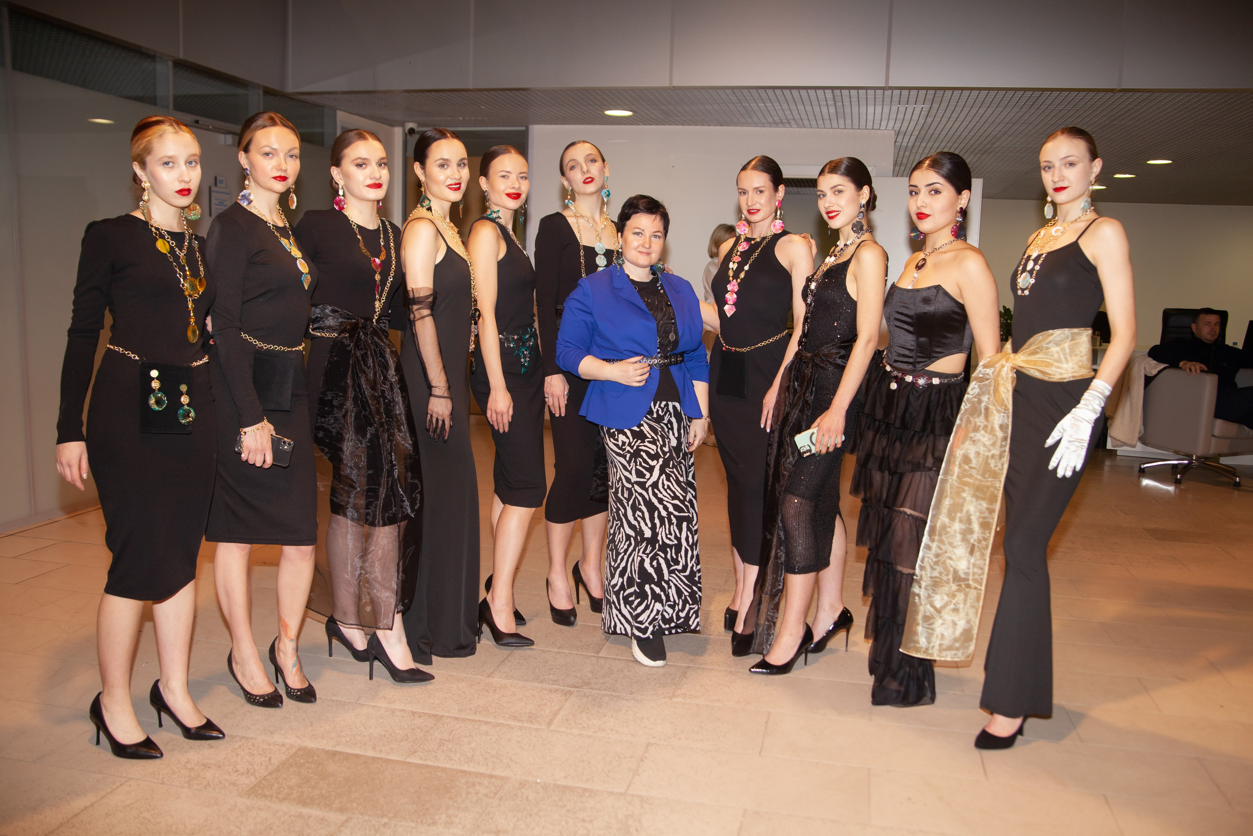 Аллея моды. 22 декабря 2023 г. RRT Пулково. Портретный фотограф в СПб Ирина Маринина