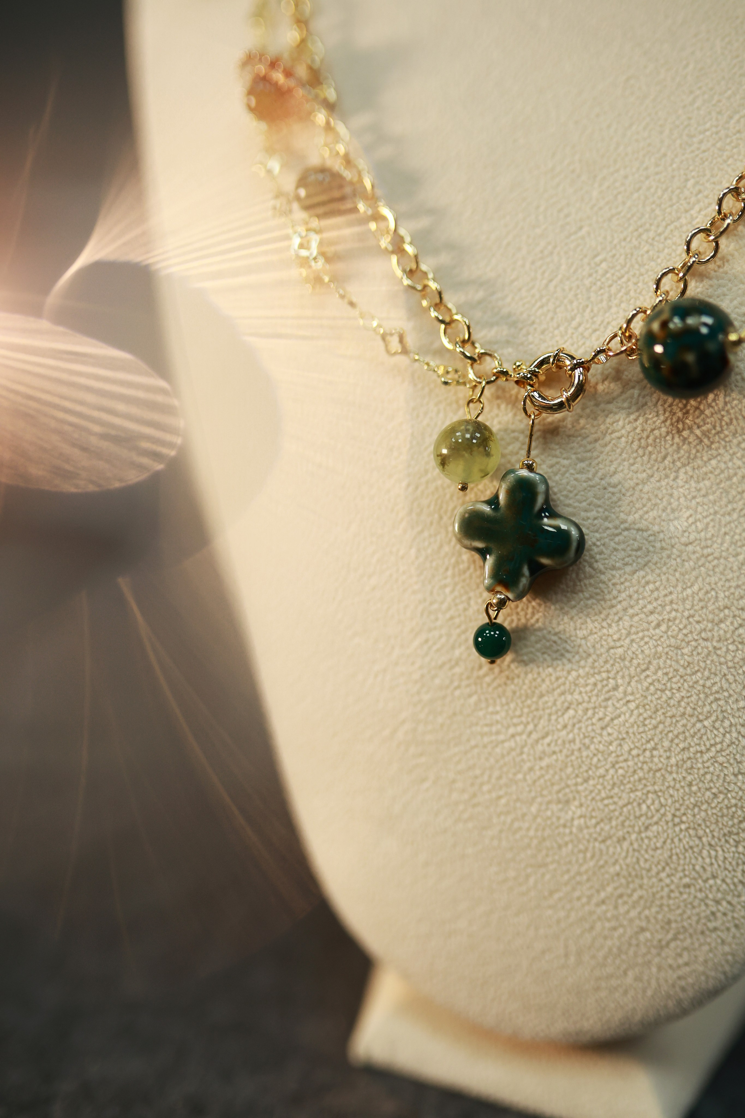 Контент для магазина украшений. Фотограф в Москве. Женские фотосессии, love-story, контент