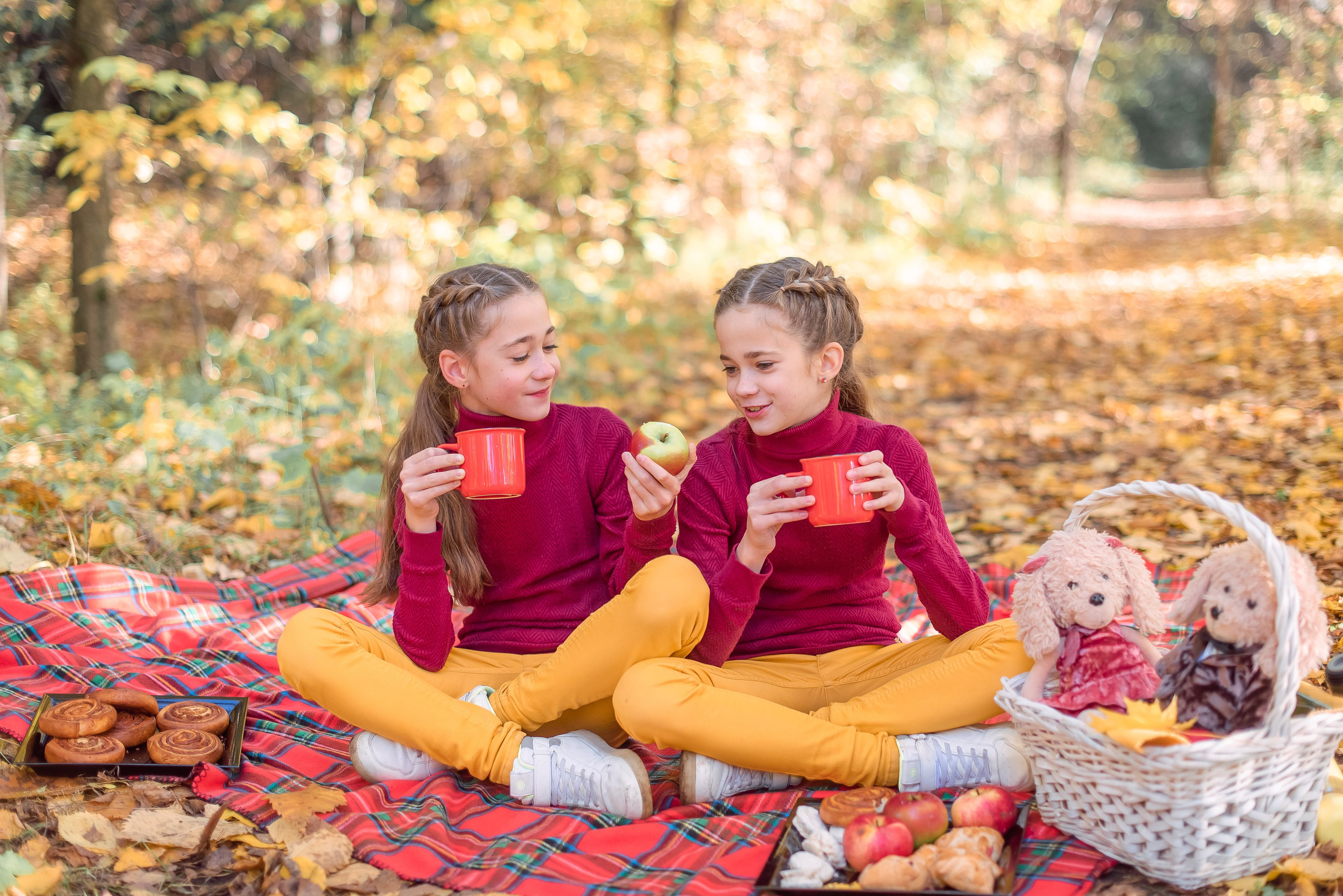 Осенняя прогулка семьи Андрея и Марины. Свадебный и семейный фотограф в Москве Юлия Винник