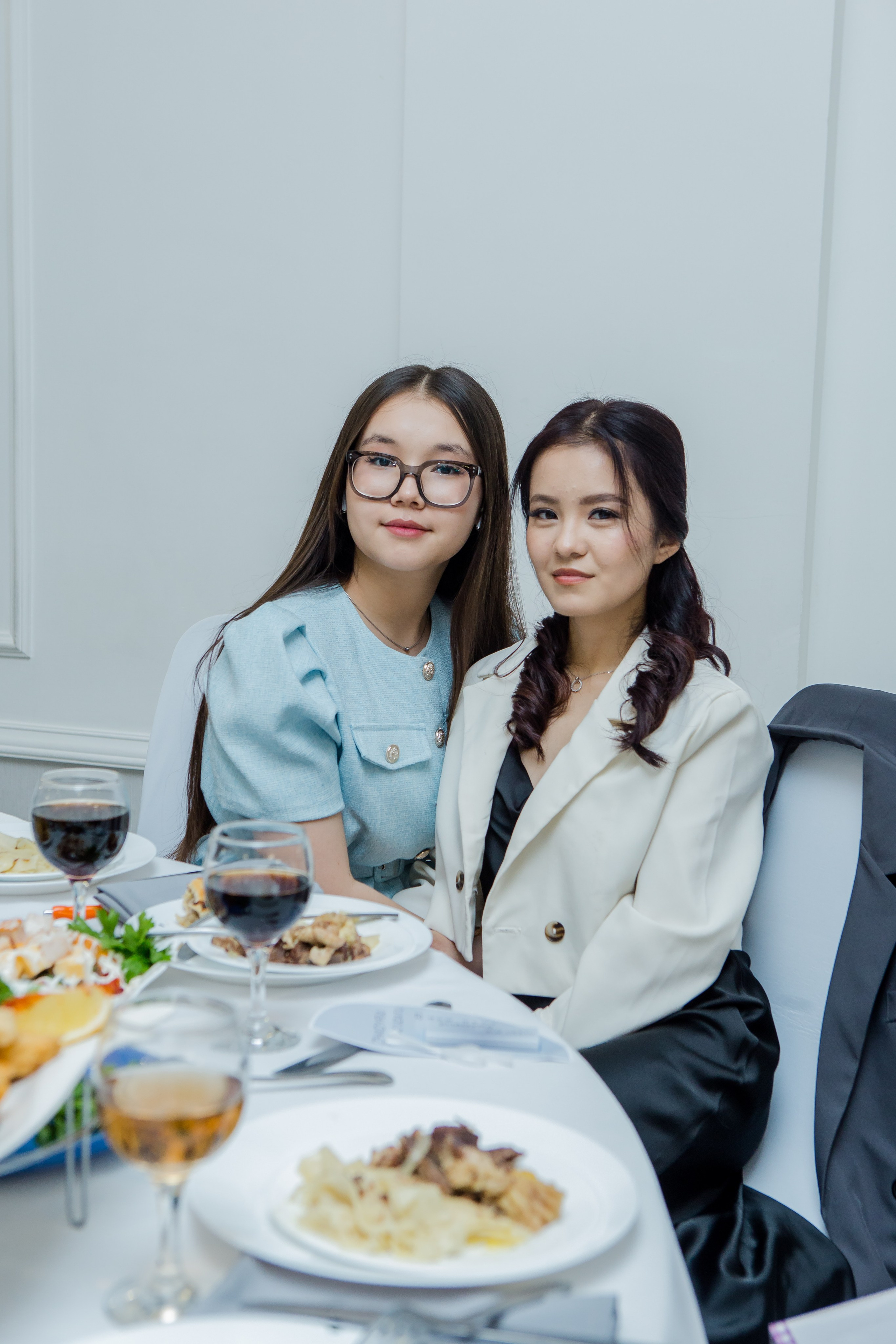 QYZ UZATU ZHADYRA. Свадебный и репортажный фотограф в Астане T.Yertay «Nomad media»