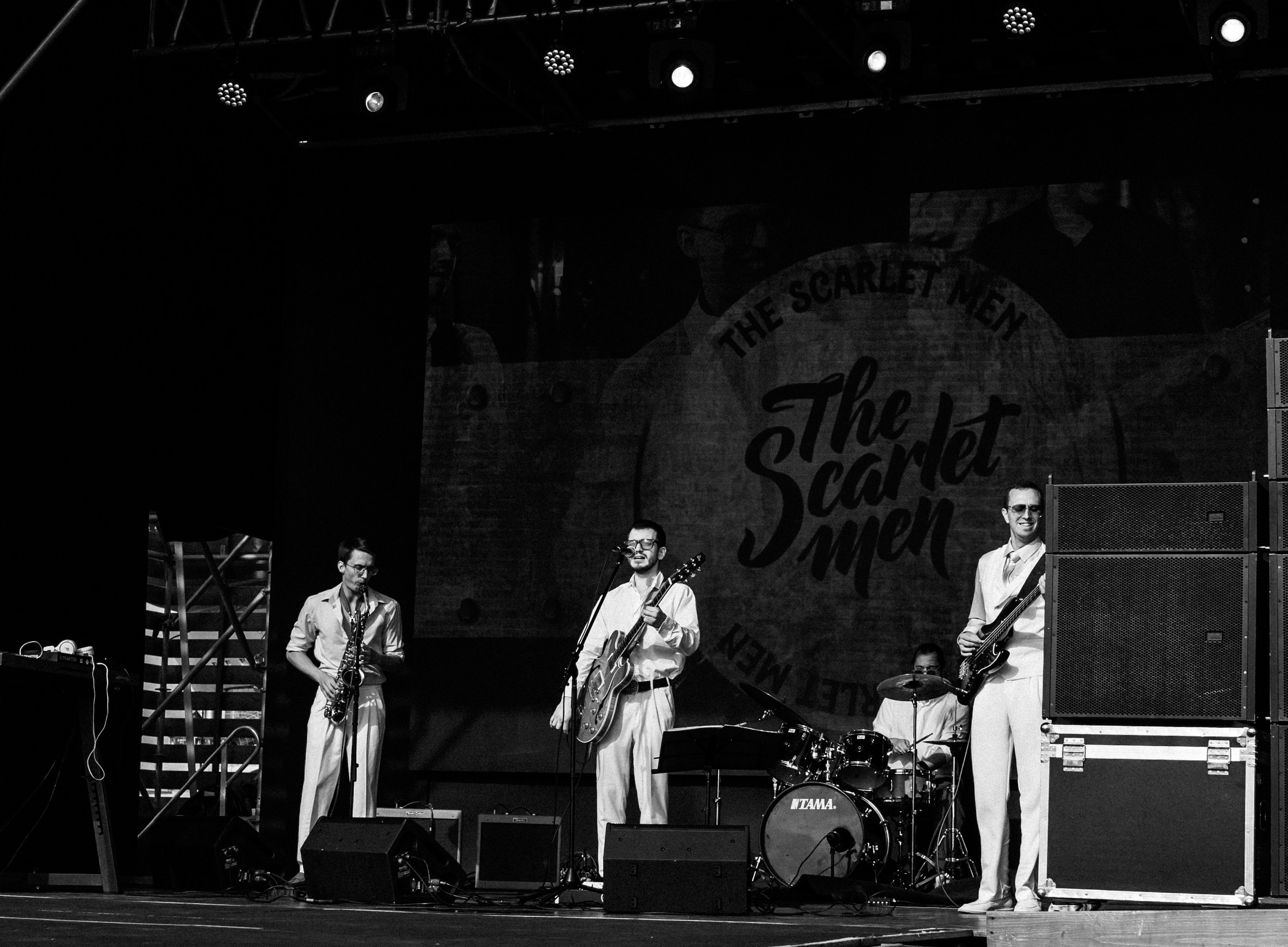 KAMERGER SUMMER. Happiness is in the moments