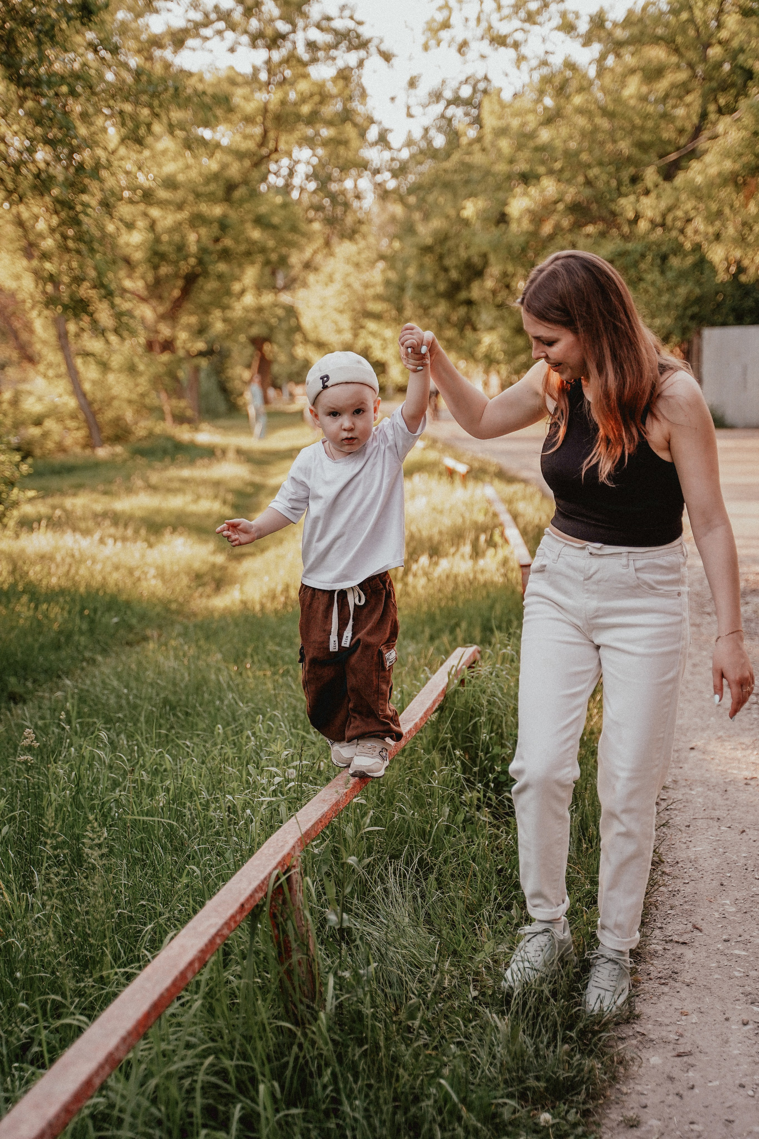 Семейная фотосессия со скейтом и самокатом. Семейный и женский фотограф в Краснодаре Анастасия Приймак