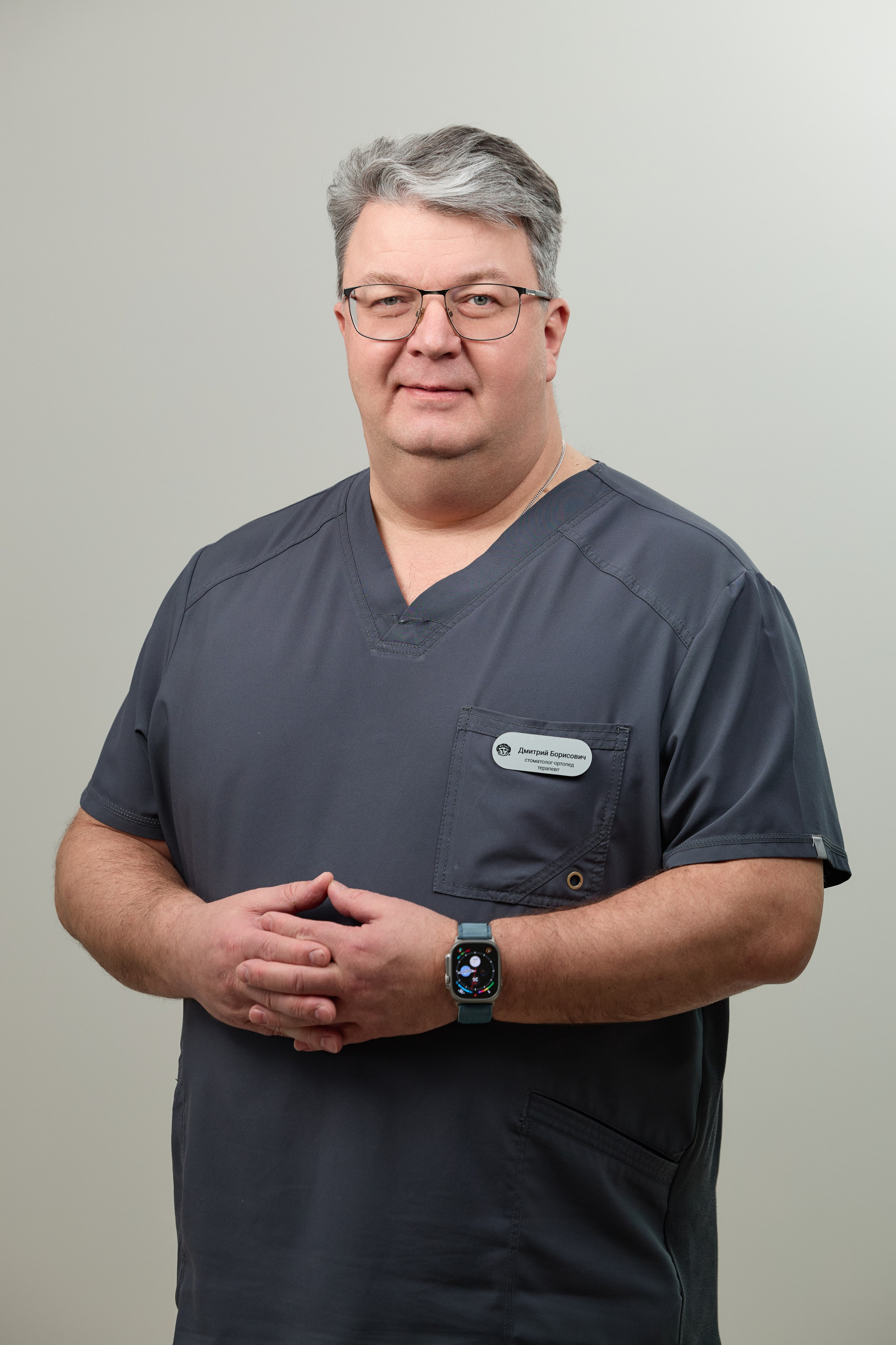 Фотосессия стоматологии Шустовы в Екатеринбурге. Фотограф для бизнеса Константин Брусницын в Екатеринбурге