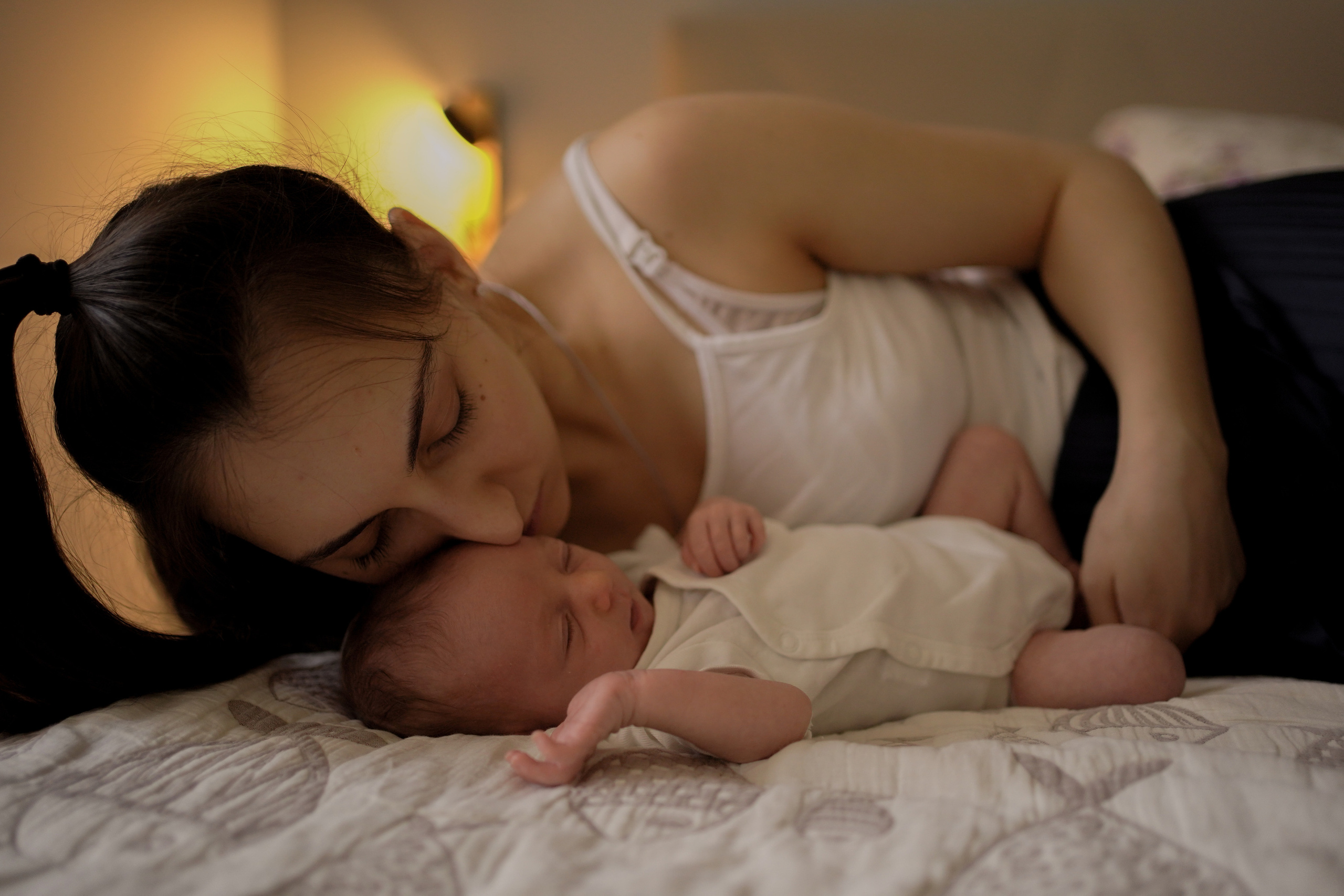 Юля, Сеня, Соня. Фотограф грудного вскармливания в Москве Екатерина