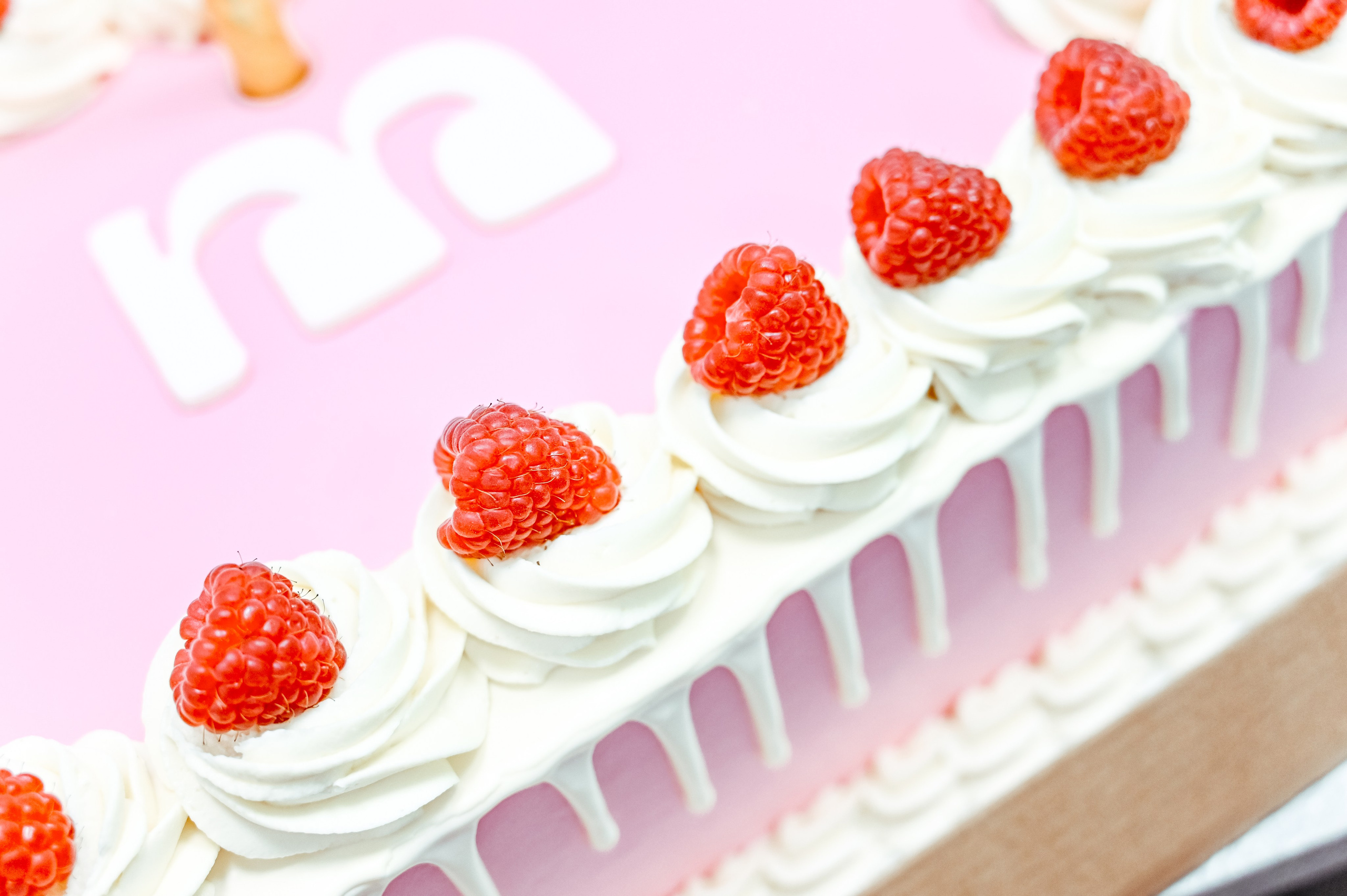 Открытие стоматологии Smile Is. Анастасия Петрович фотограф, фотокорреспондент в Москве и Санкт-Петербурге. Фотосъёмка репортажа, мероприятия, корпоративная съёмка, контент