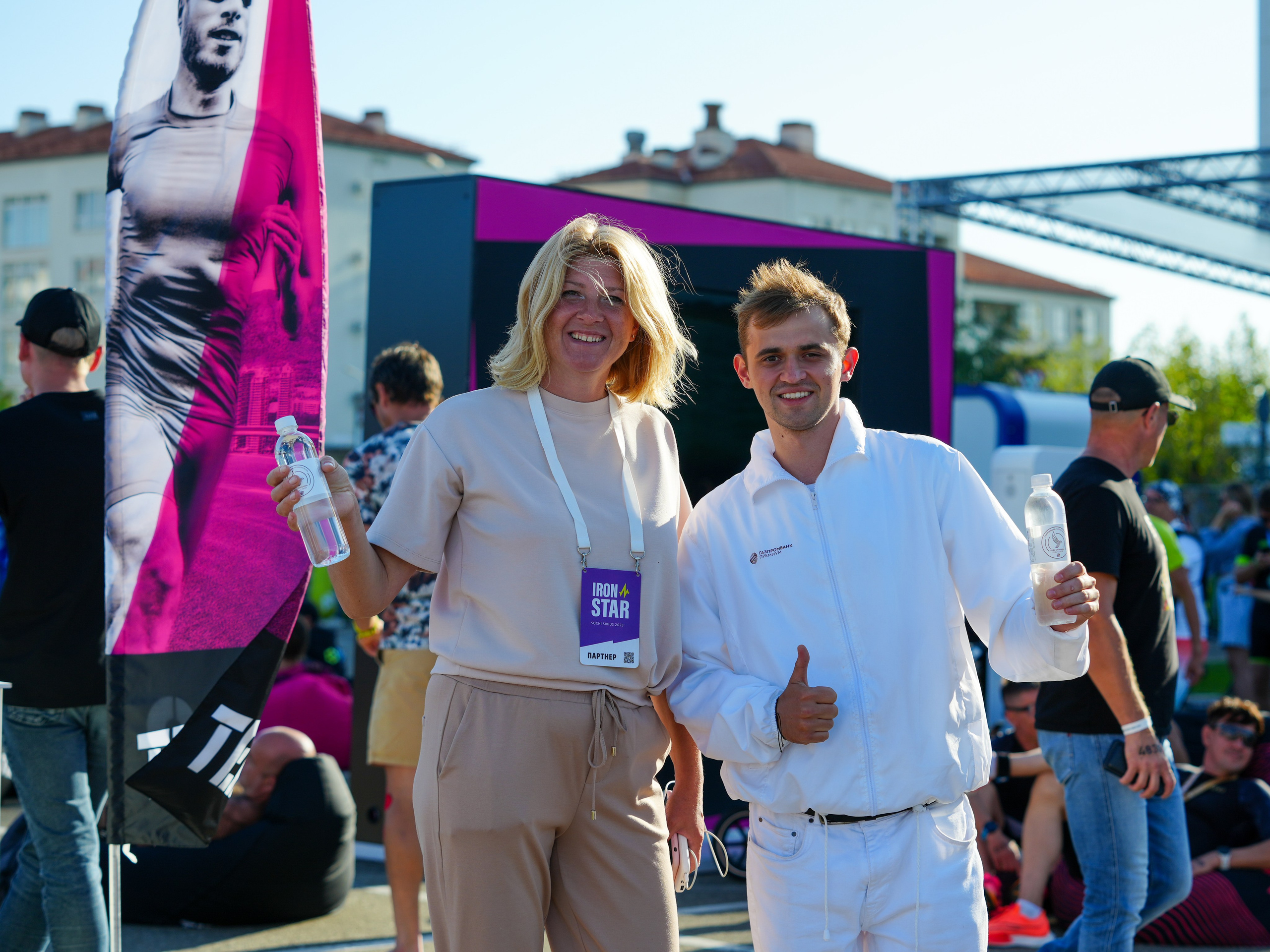 Фотоотчет партнерской интеграции для компании TELE2 на фестивале Ironstar. Репортажный фотограф в Красной Поляне и Сочи Павлюченко Екатерина