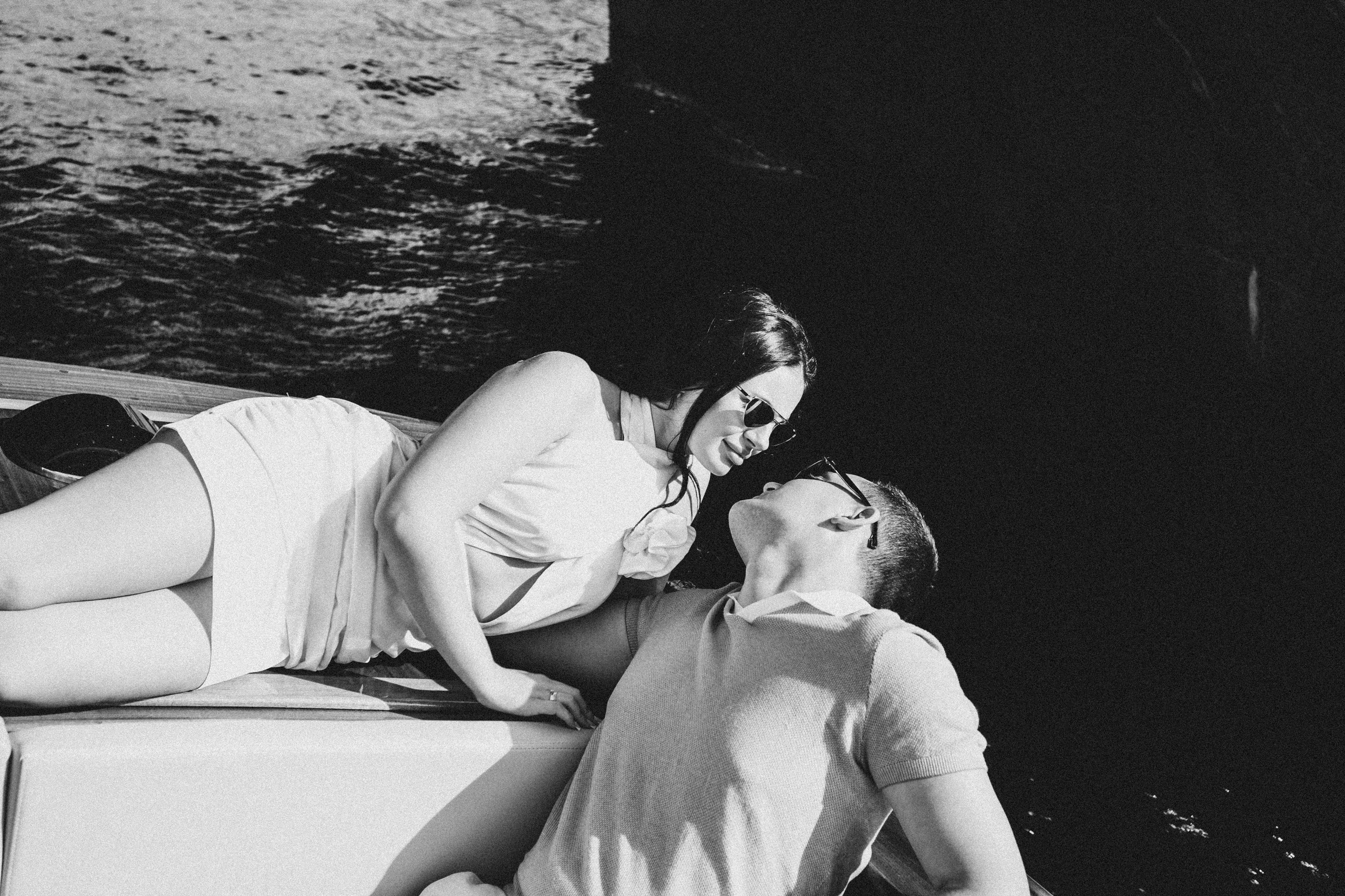 СВАДЕНБНАЯ СЬЕМКА НА КАТЕРЕ ПО КАНАЛАМ САНКТ-ПЕТЕРБУРГА И В АКВАТОРИИ НЕВЫ. Профессиональный фотограф, Санкт-Петербург — Виктория Богомолова