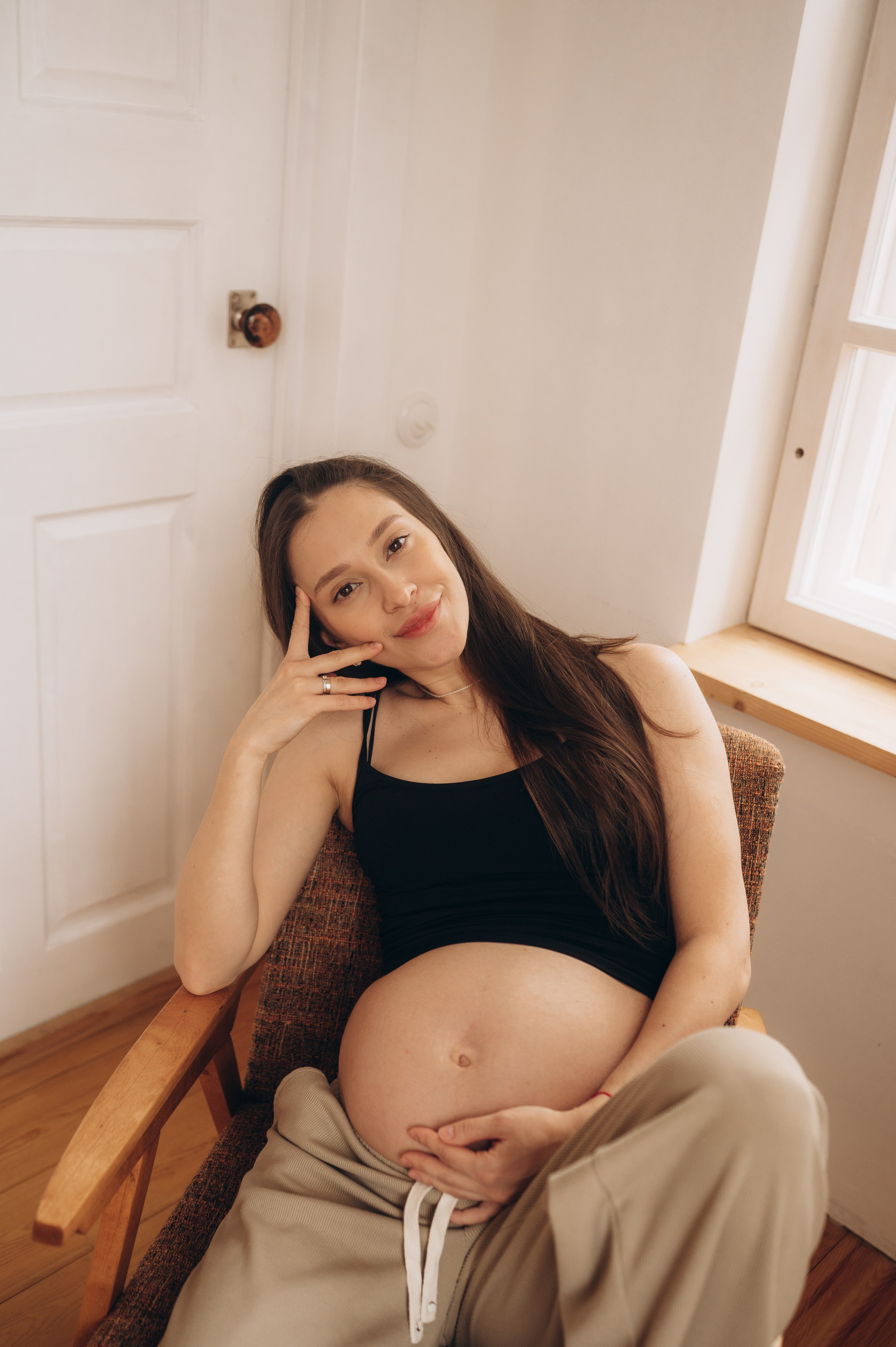 Беременность (студия Дача). Семейный фотограф Тюмень
