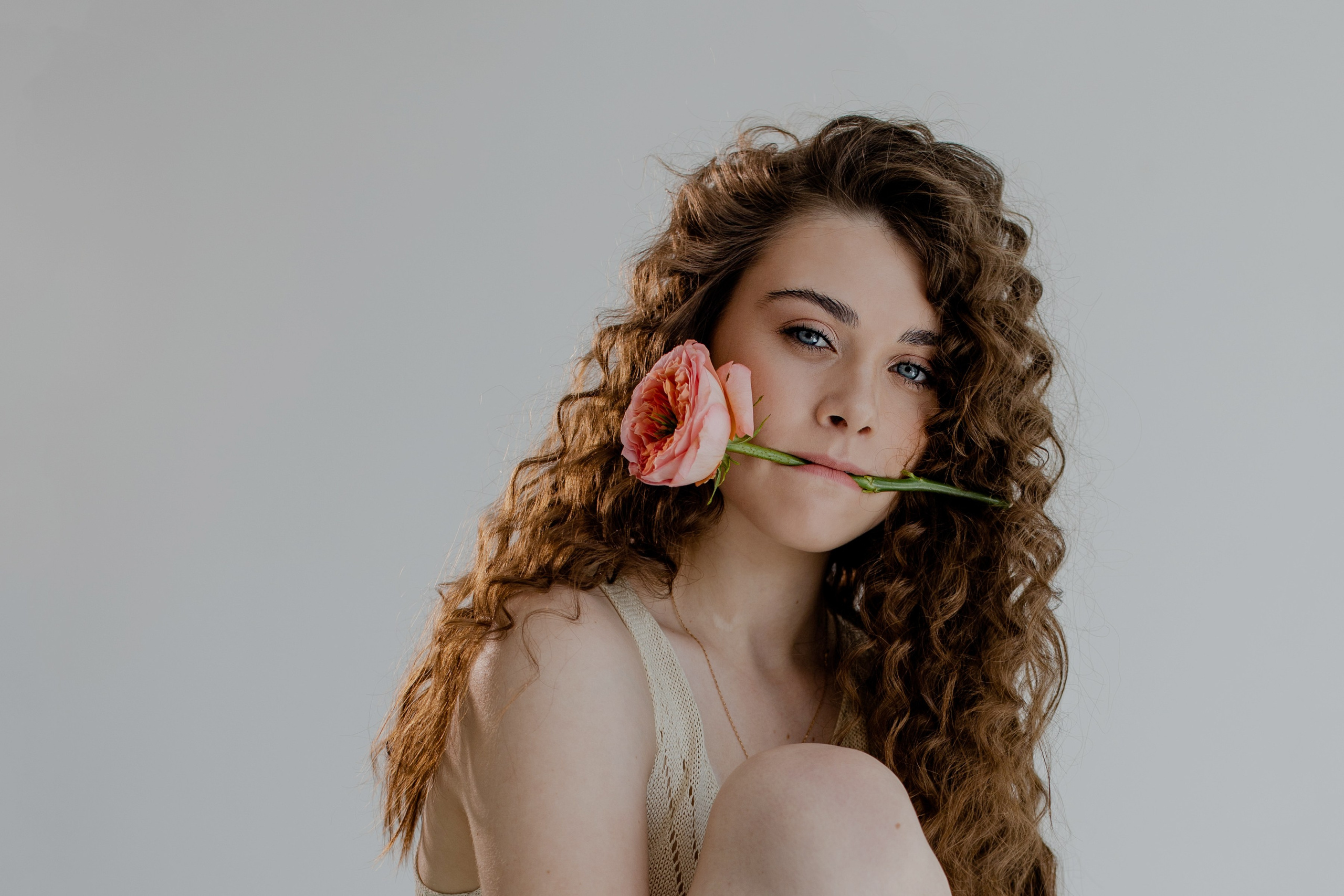 Портретный фотограф Александра Птица. Снимаю истории о вас