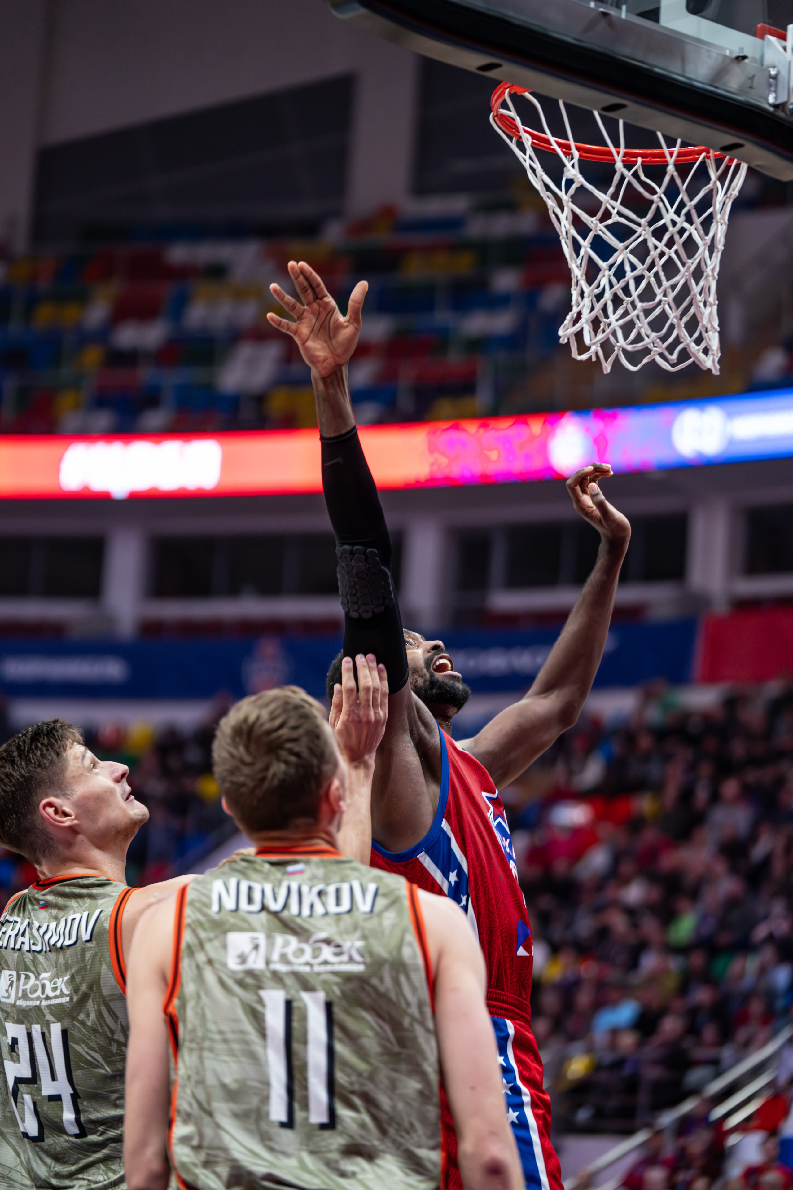 ЦСКА-Уралмаш (29.10.25). Автомобильный фотограф Шакая Кирилл