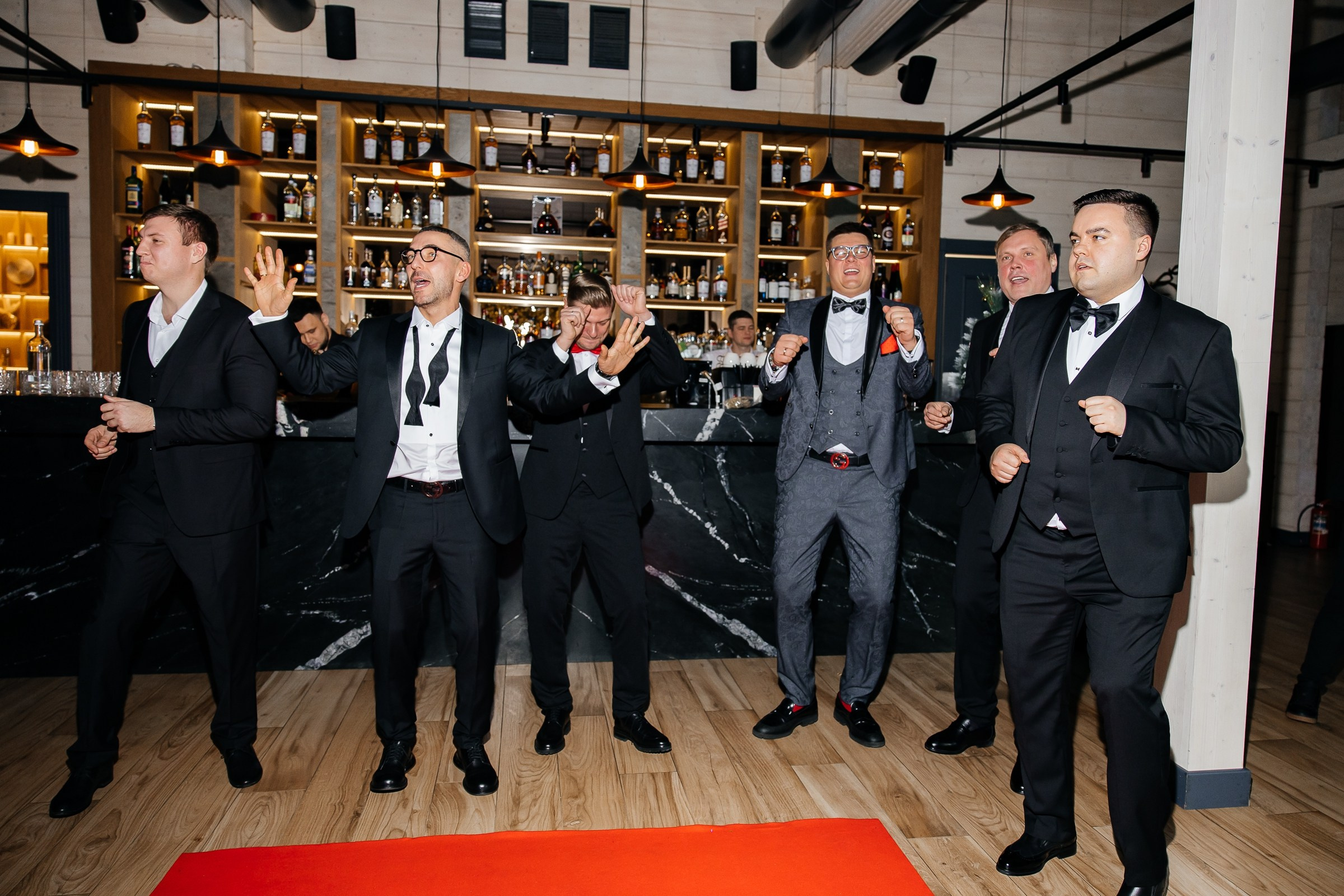 Денису 35 лет. Репортажный и свадебный фотограф Катерина Потапова