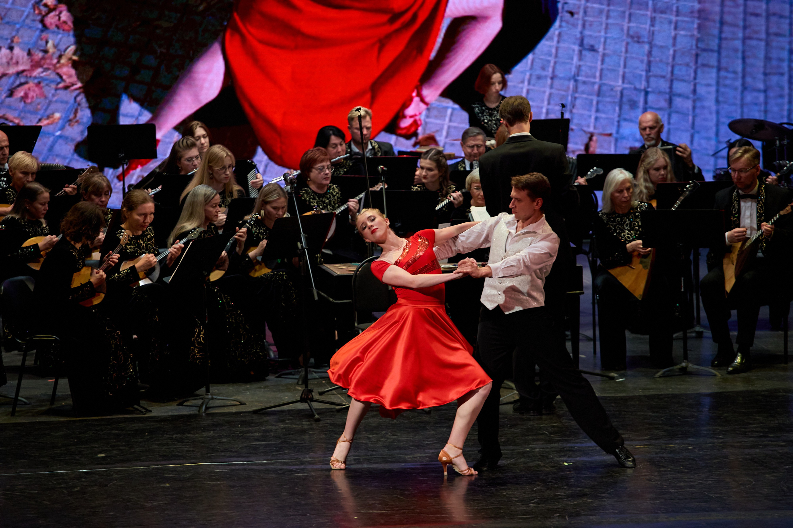 Филармония «Вокруг света в ритме танца». Фотограф Илья Прохоров в Кирове