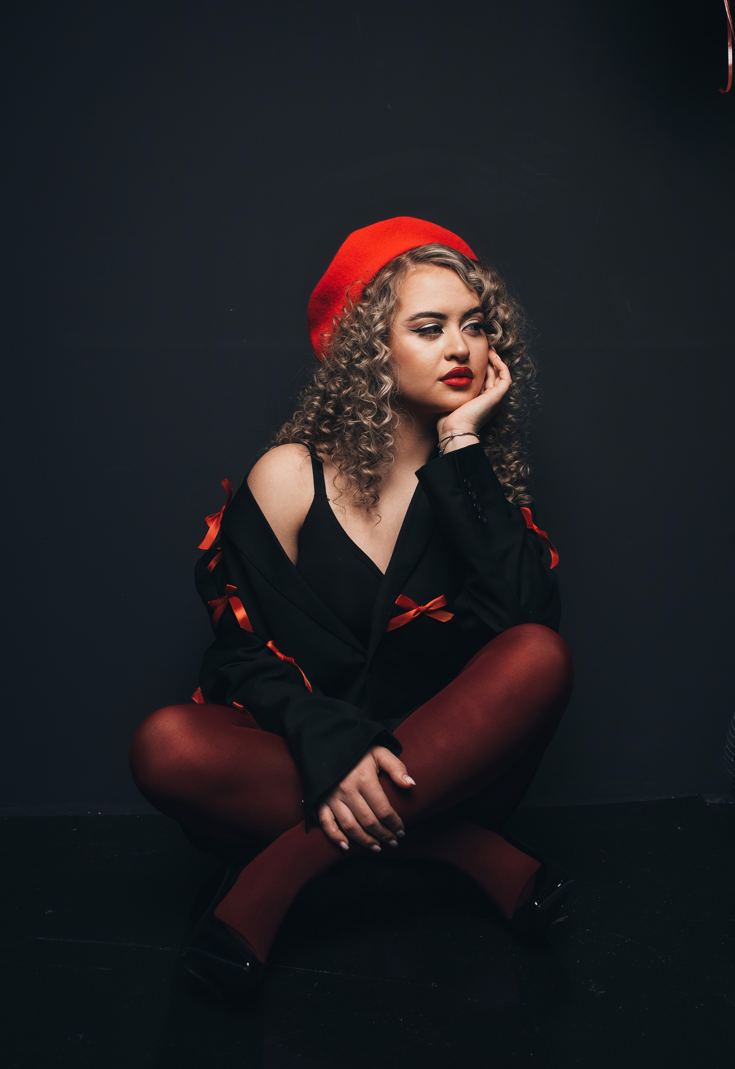 Фото день к 14 февраля.Эля