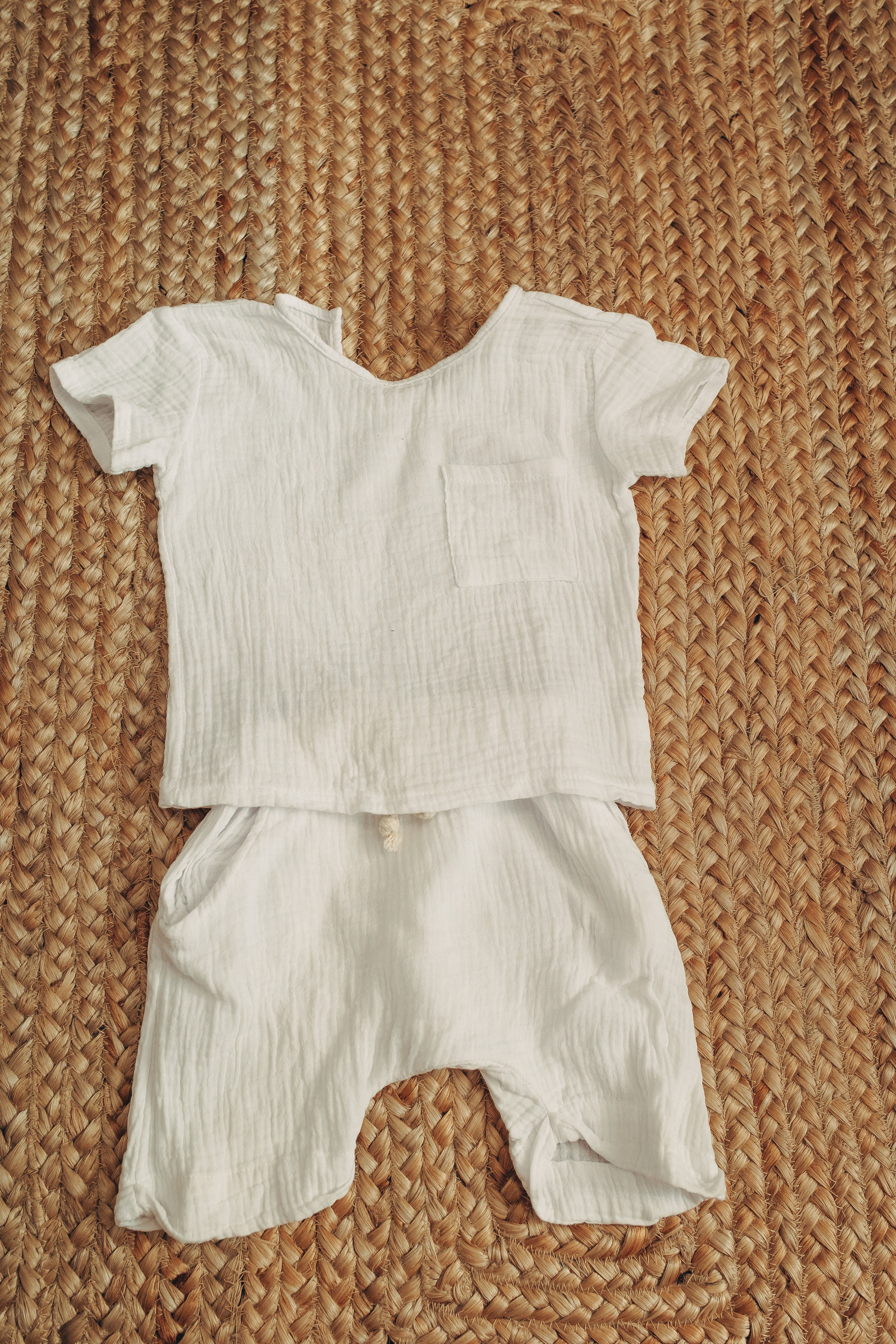 Одежда малышам. Фотограф на первый годик, семейный и детский фотограф в Новосибирске