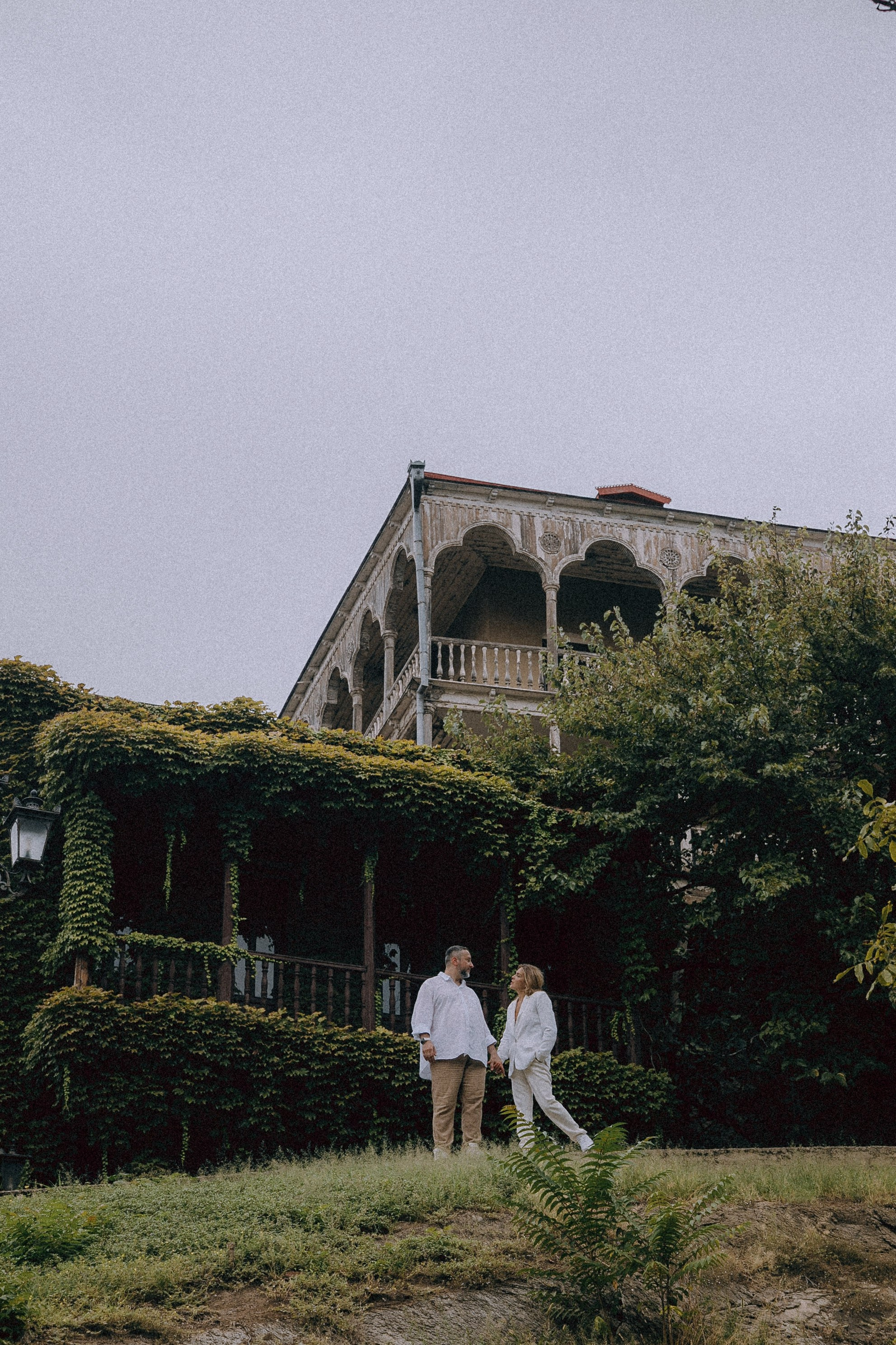 Парная семейная фотосессия в Грузии Тбилиси. Свадебный фотограф Грузия Тбилиси