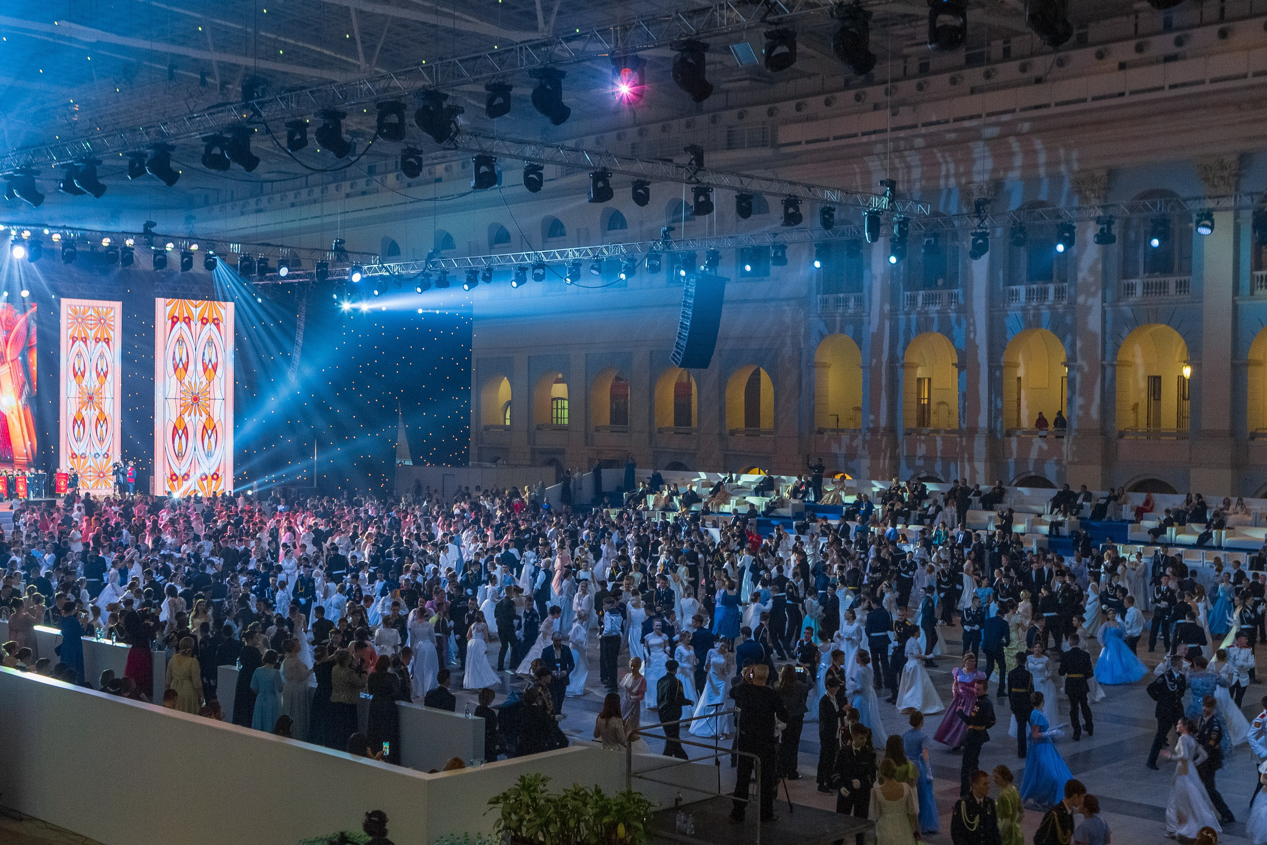 VIII «Международный Кремлёвский Благотворительный Кадетский Бал». Рекламный, предметный, репортажный, семейный фотограф и художник в Москве