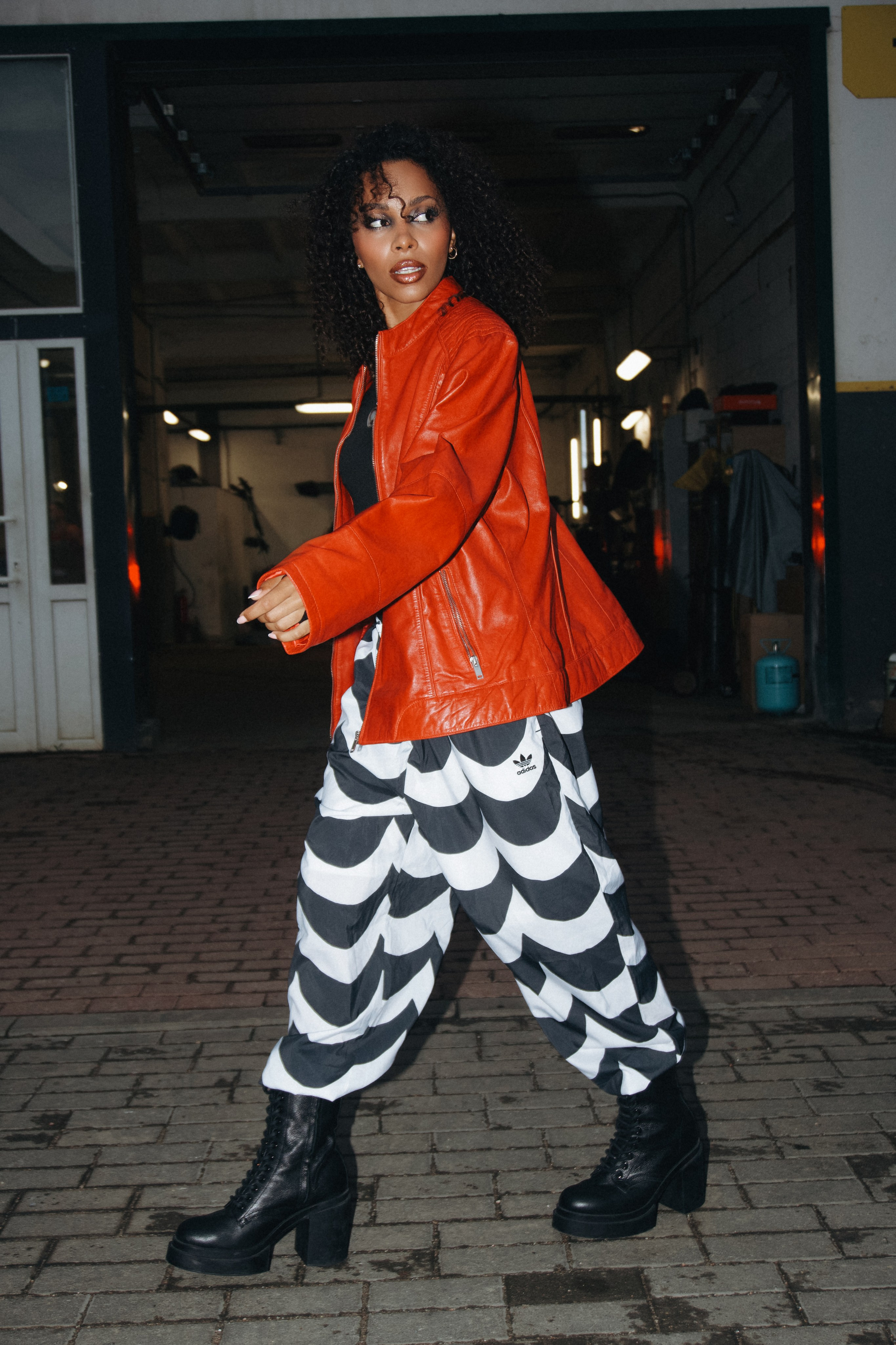 Диана, съемка с авто. Фотограф в Минске Света Григорьева