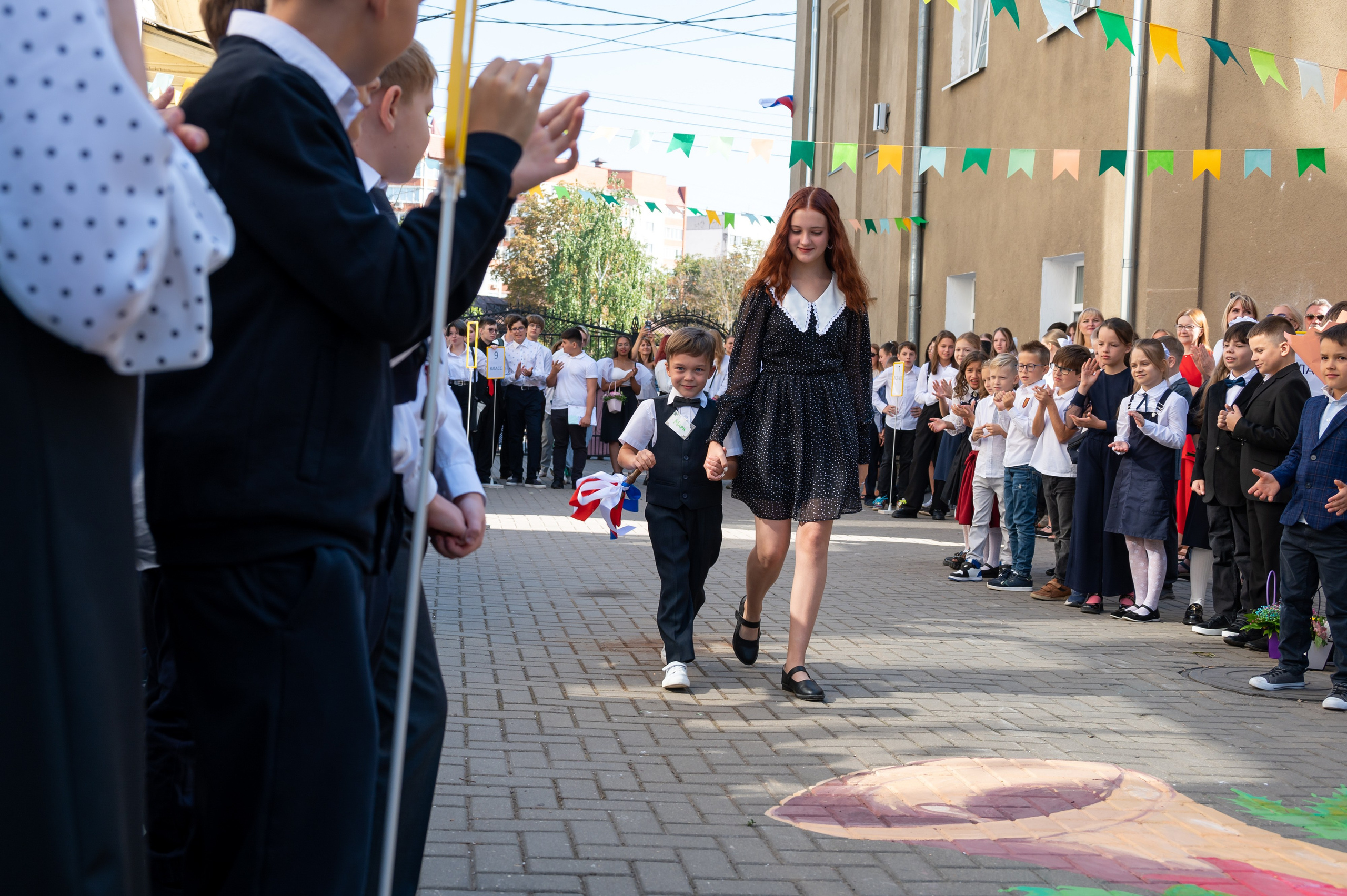 Школьная фотосессия в Туле. Портретный, семейный, свадебный фотограф. Бизнес, контент съёмка. Тула