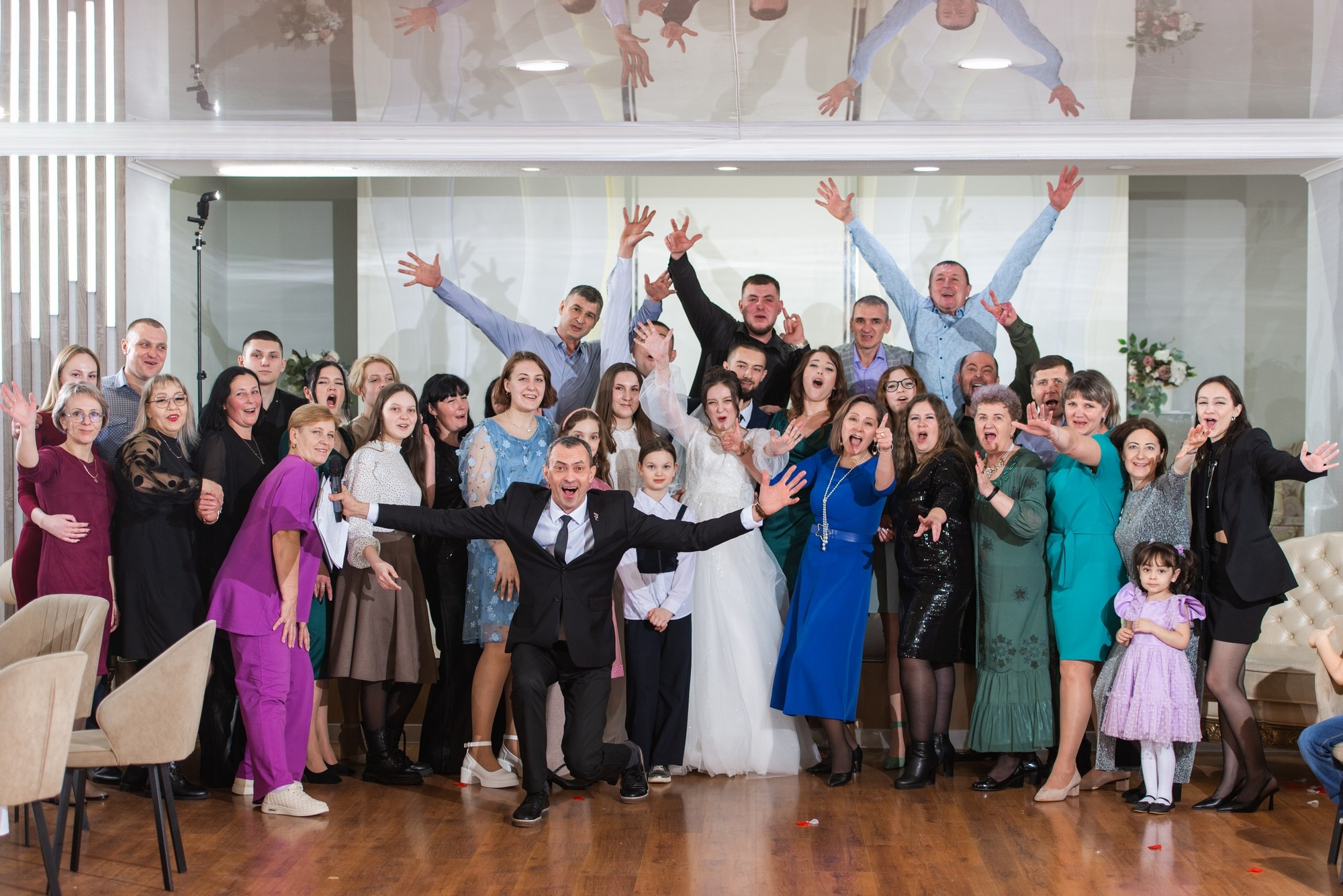 Студия и банкет. Свадебный и семейный фотограф в Омске Мормулев Михаил