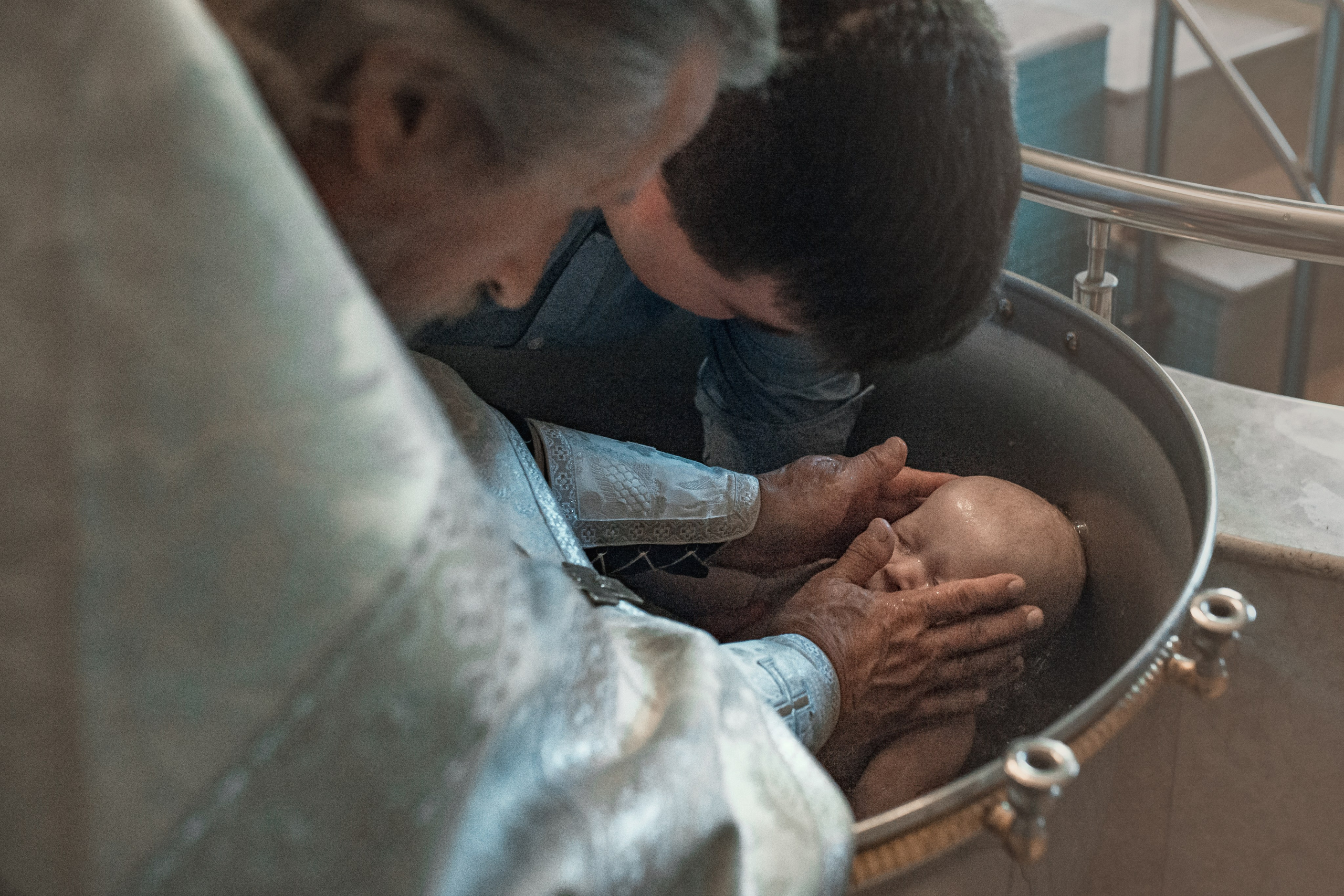 Крещение Екатерины в Троицком соборе Саратова. Фотограф на крещение в Саратове Марина Грушина