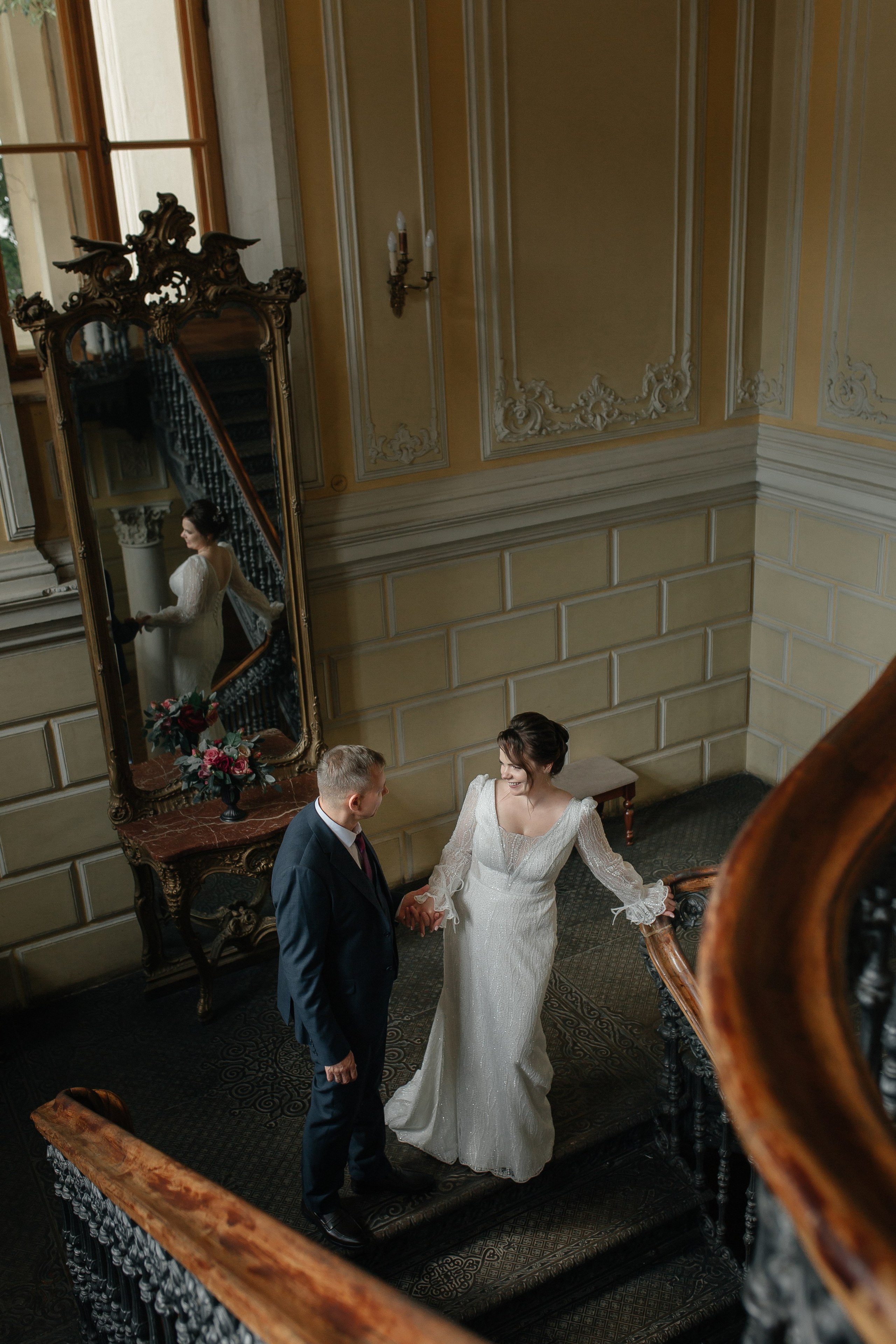 Свадебная фотосессия в Пушкинской библиотеке. Фото Радости. Свадебный и семейный фотограф в Москве Юлия Самойлова