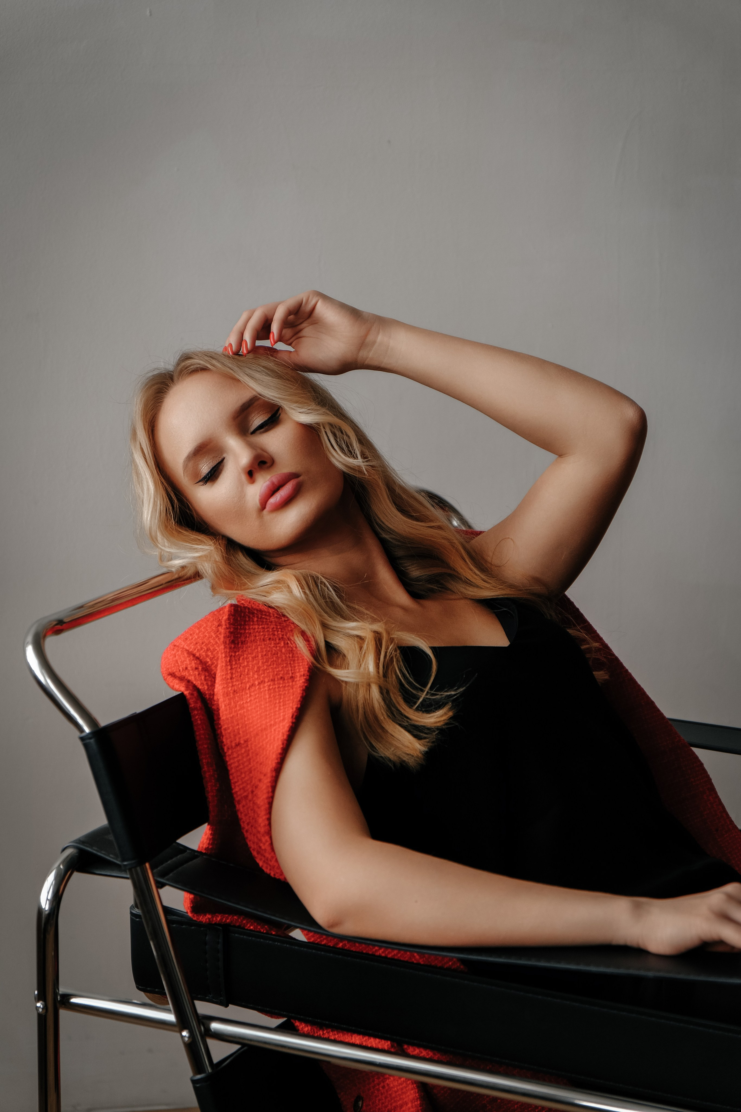 Тоня. Привет! Меня зовут Дарья и я фотограф/видеограф из Ульяновска