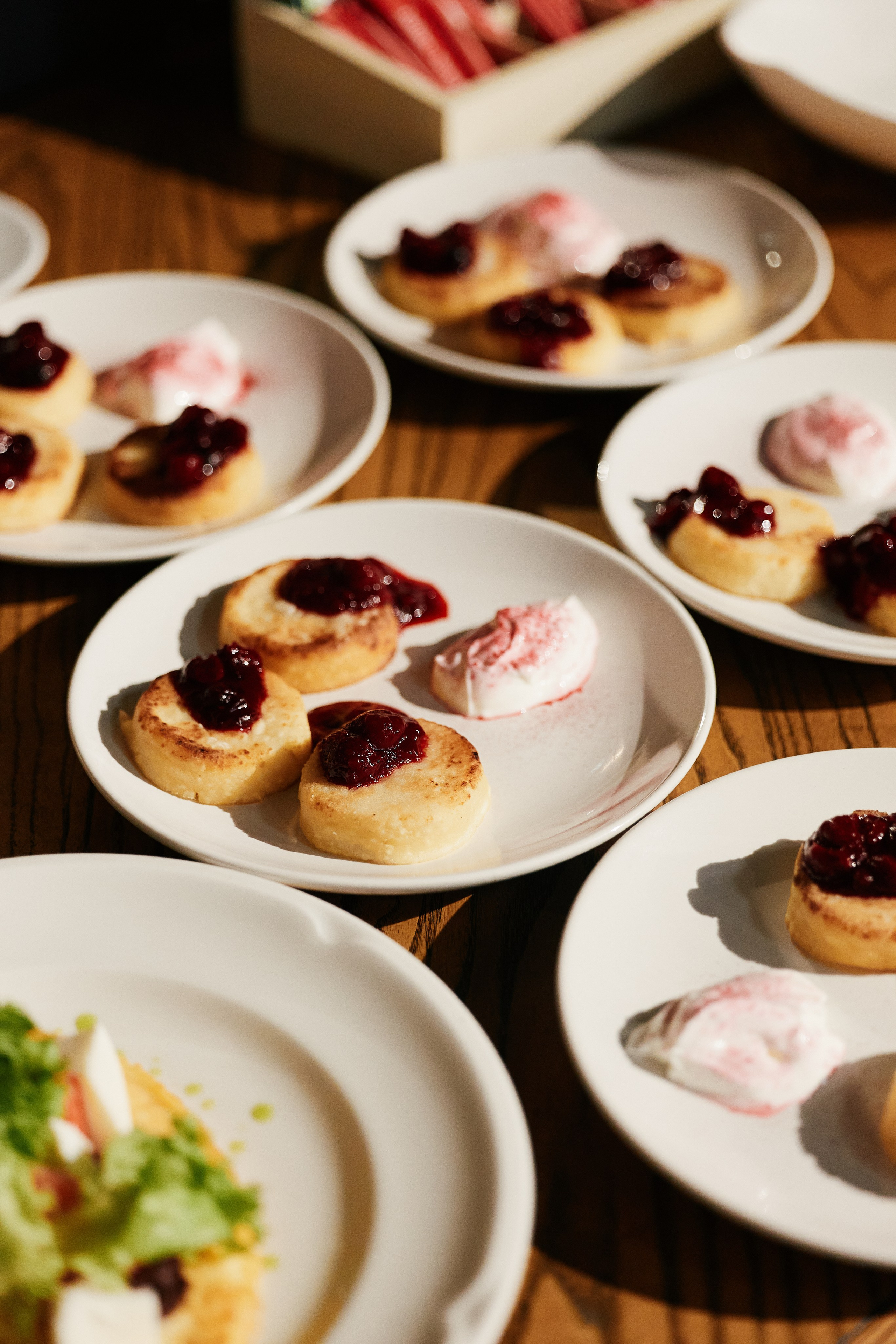 Бизнес завтрак в Golden Tulip 24.07. Свадебный репортажный фотограф краснодар максим дремов дрёмов фотосессия студия цена