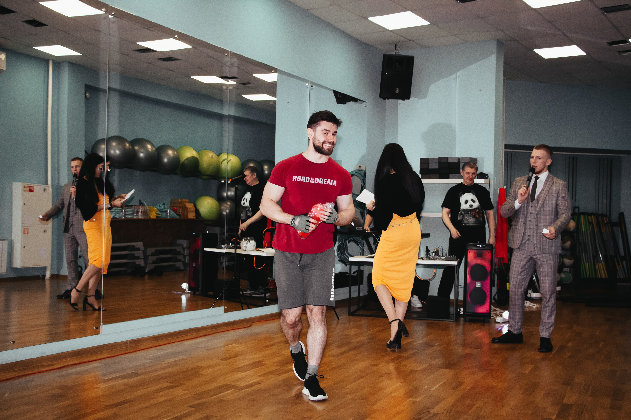 День Рождения фитнес-клуба Bright fit, репортажная съемка Екатеринбург. Фотограф в Екатеринбурге Пойгина Елена