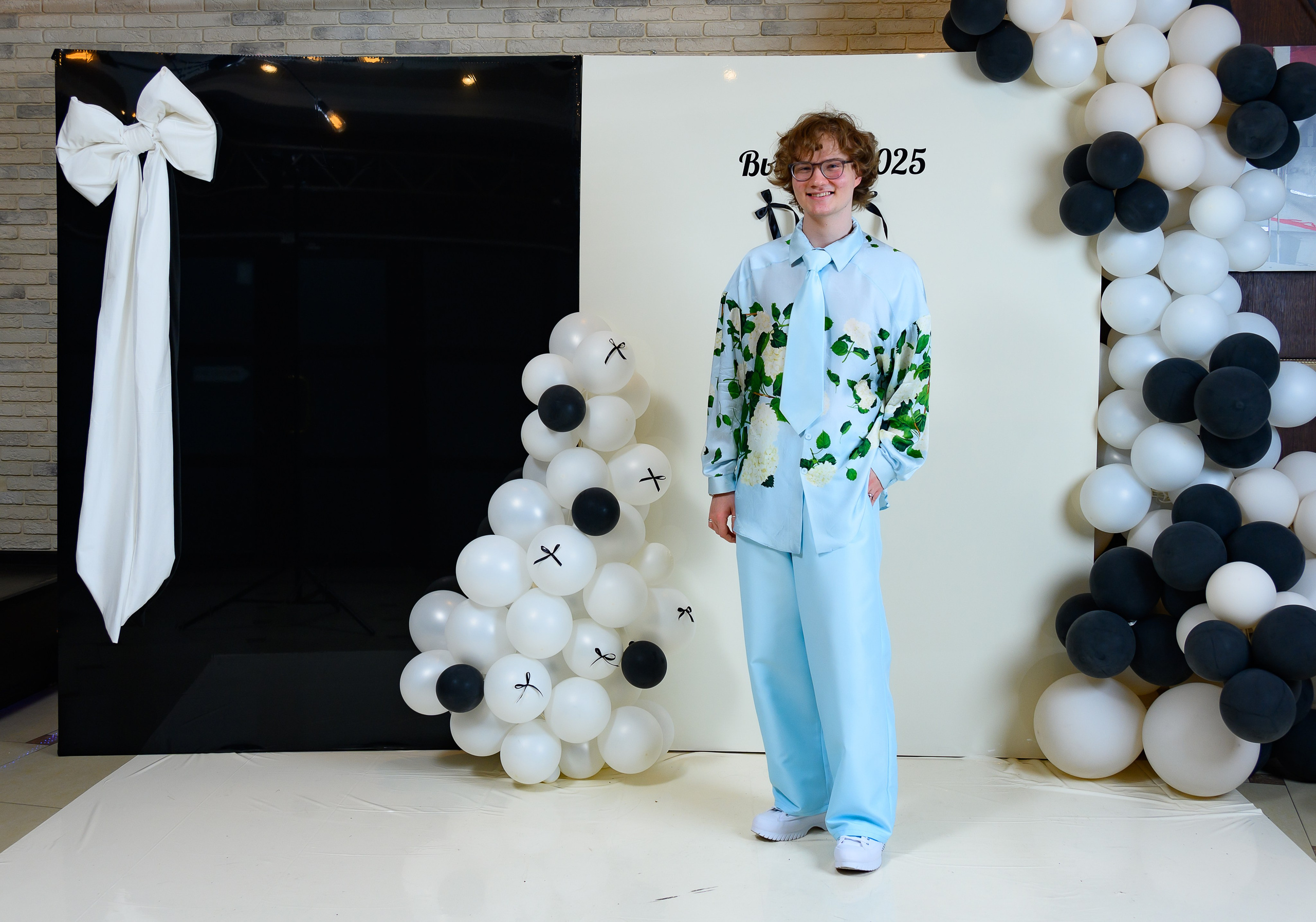 Выпускной 2025 11 кл. Семейный и детский фотограф в Новороссийске Лебедева Елена