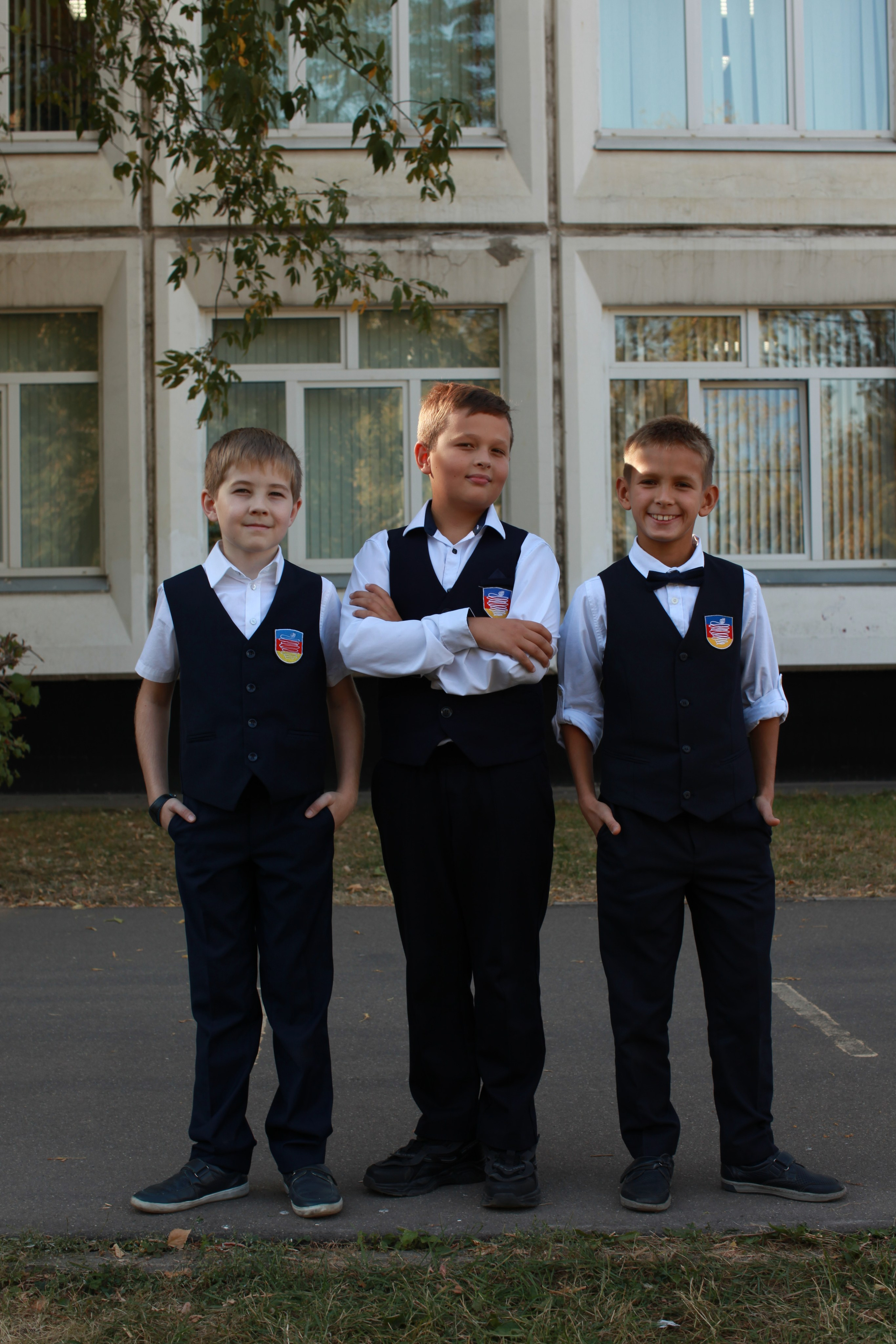 Осенняя фотосессия у школы. Выпускные альбомы Москва СВАО