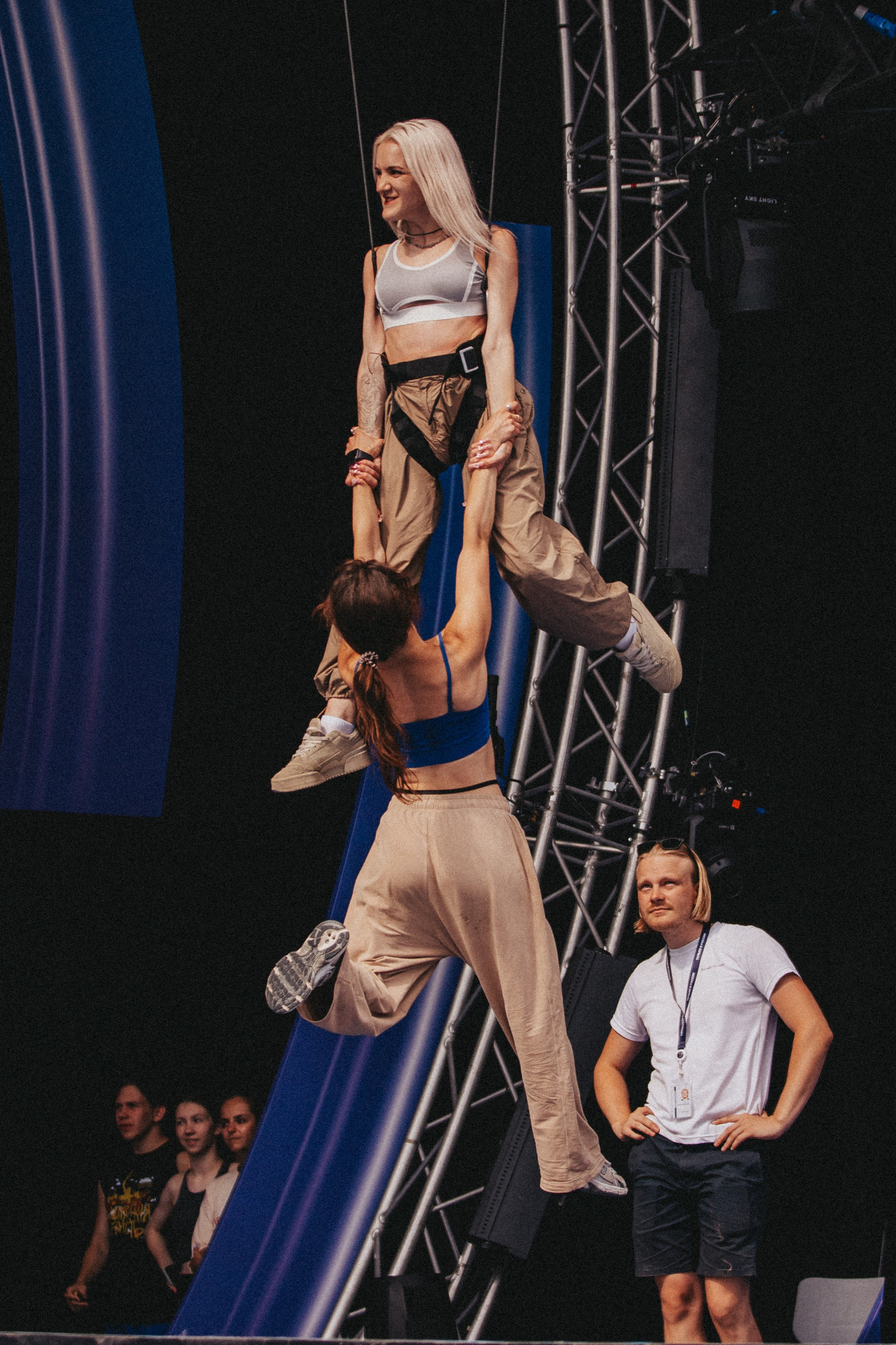 Бекстейдж фестиваля «Таврида 2024». Izotoff Photographer