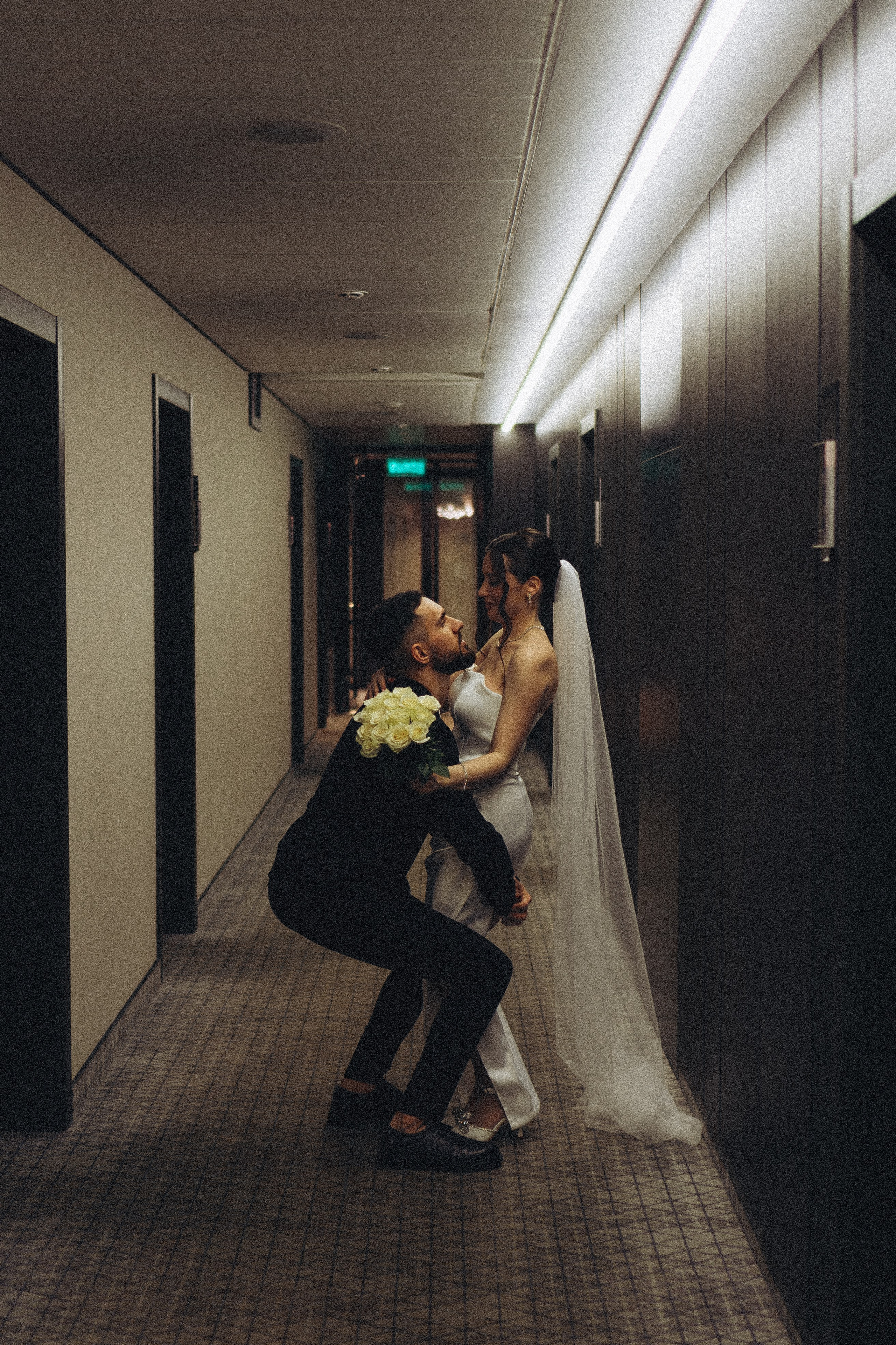 СВАДЕБНАЯ СЬЕМКА СБОРОВ ЖЕНИХА И НЕВЕСТЫ В ОТЕЛЕ И ТАКЖЕ ФОТОСЕССИИЯ В ОТЕЛЕЕ МЕГАПОЛИС БРЯНСК. Профессиональный фотограф, Санкт-Петербург — Виктория Богомолова