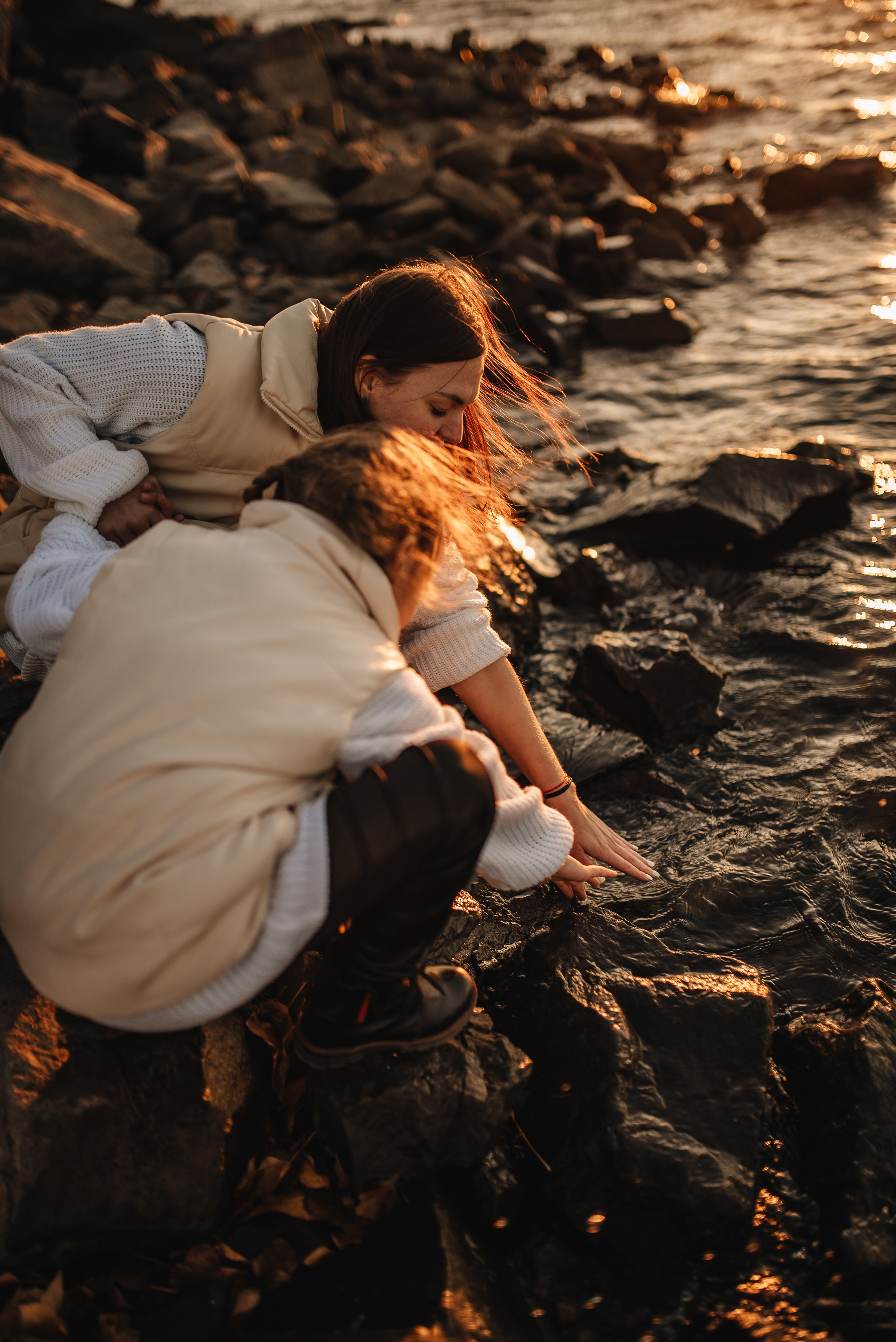 Катя и Варя (маяк). Семейная фотосессия в Новосибирске от фотографа Ольги Коваль