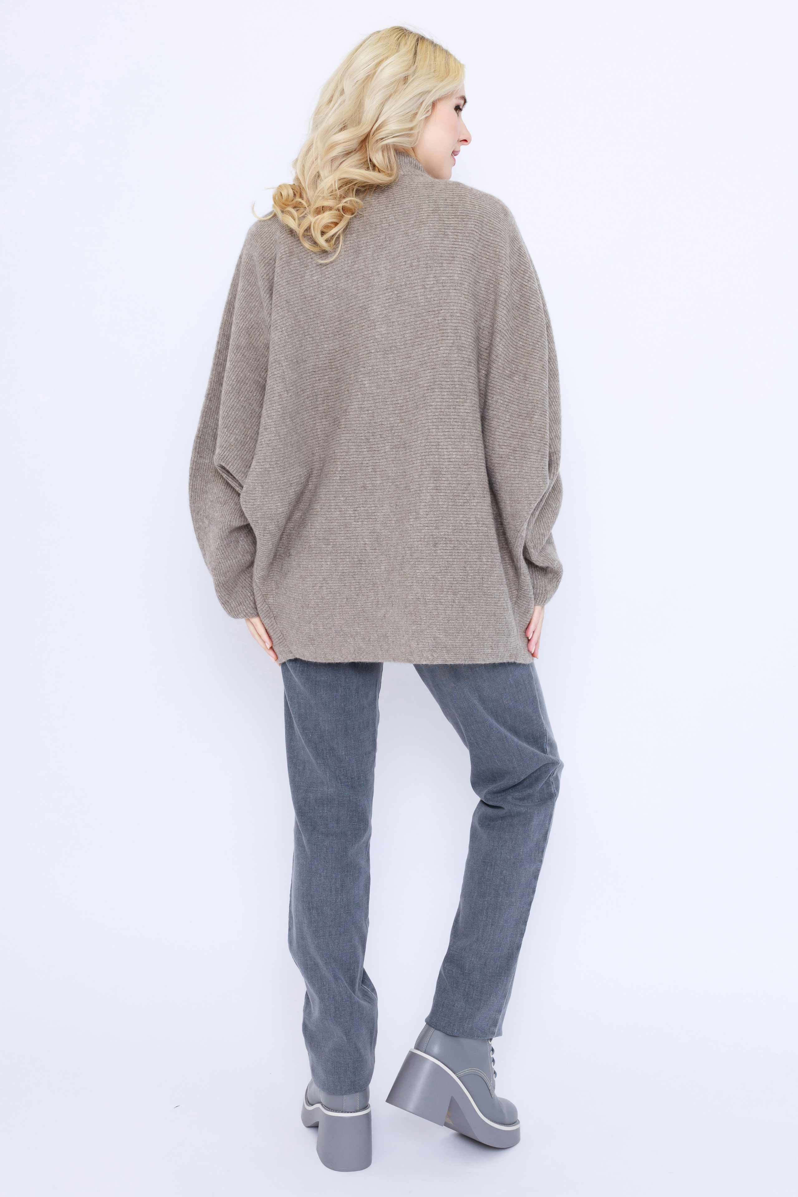 Съемка для KHAN Cashmere. Фотограф Виктория Плотницкая