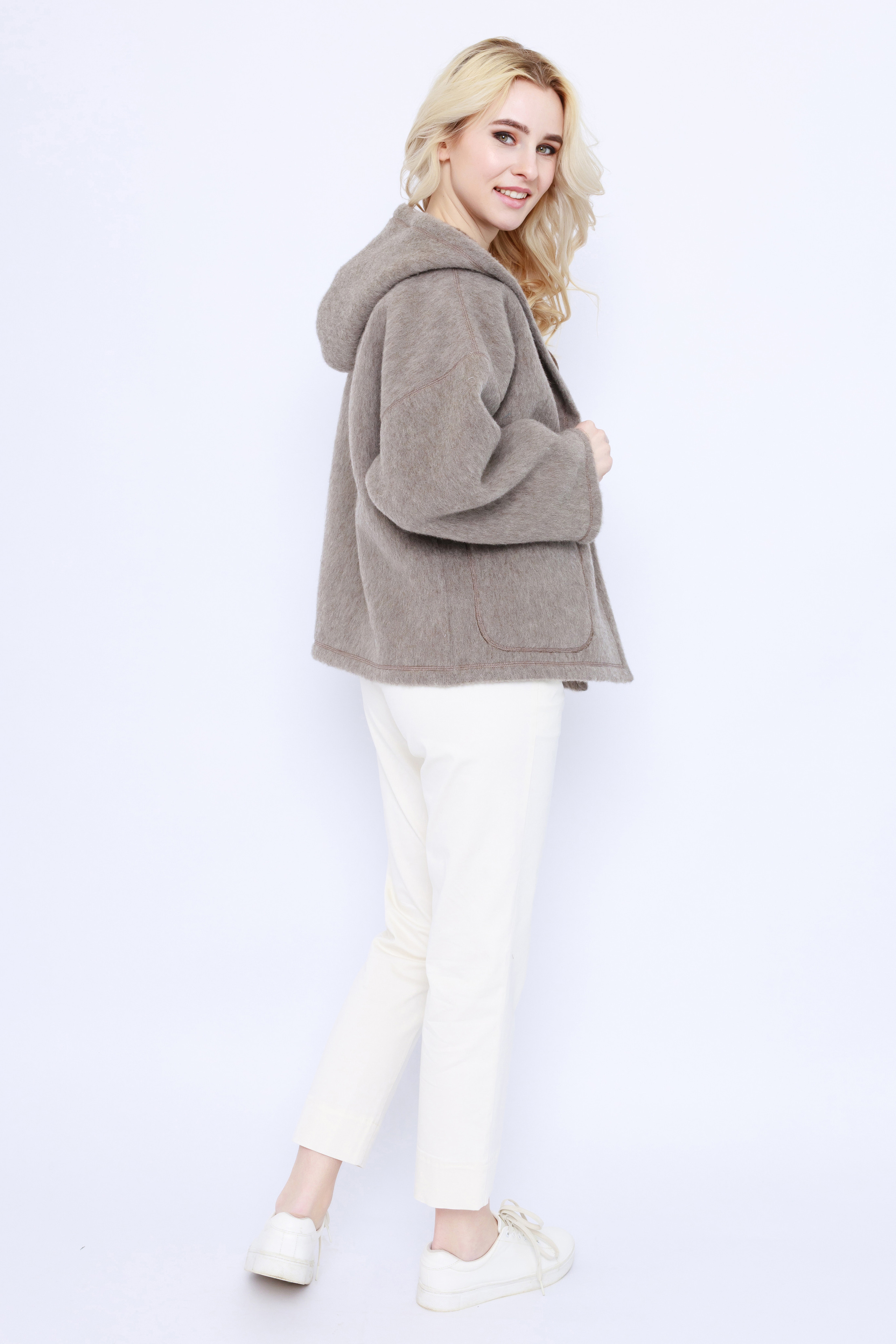 Съемка для KHAN Cashmere. Фотограф Виктория Плотницкая