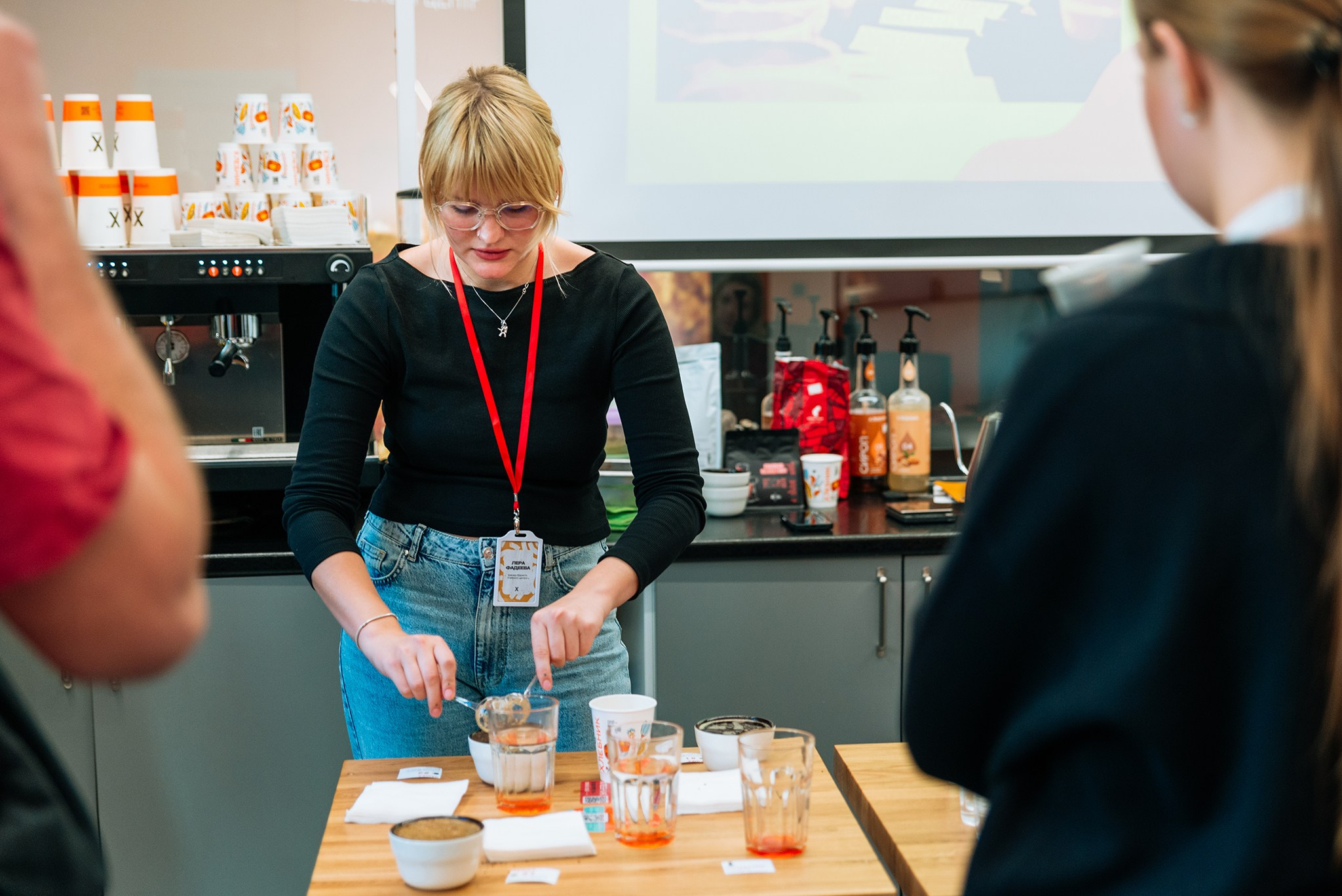 Лекция-дегустация в Хлебнике для Ночлежки. Август 25. Репортажный фотограф в Санкт-Петербурге Анастасия Клёпова